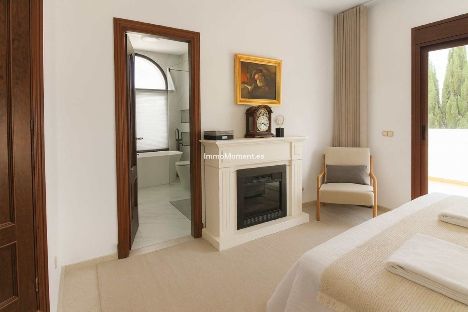 Reventa - Villa - El Paraiso - New Golden Mile