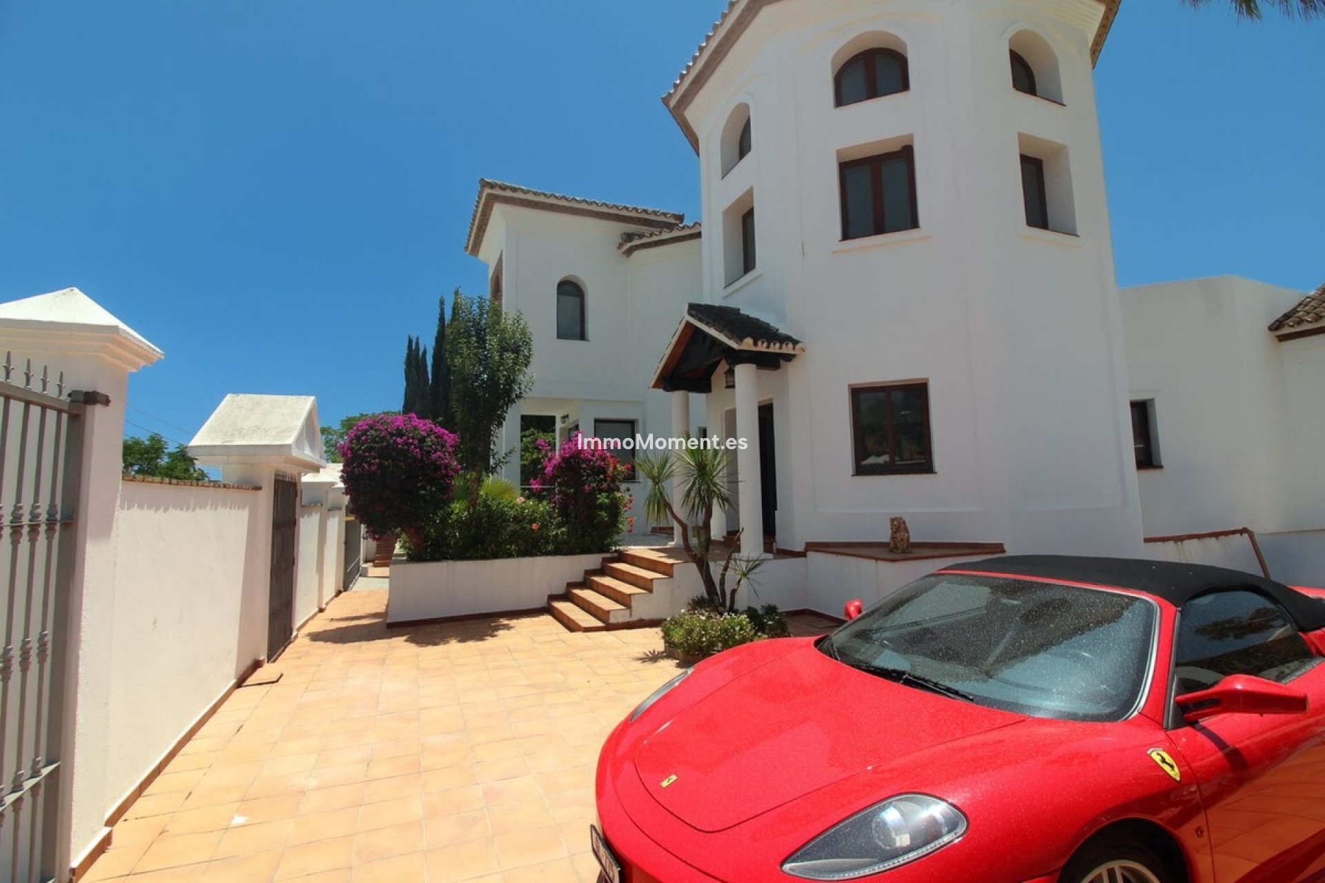 Reventa - Villa - El Paraiso - New Golden Mile