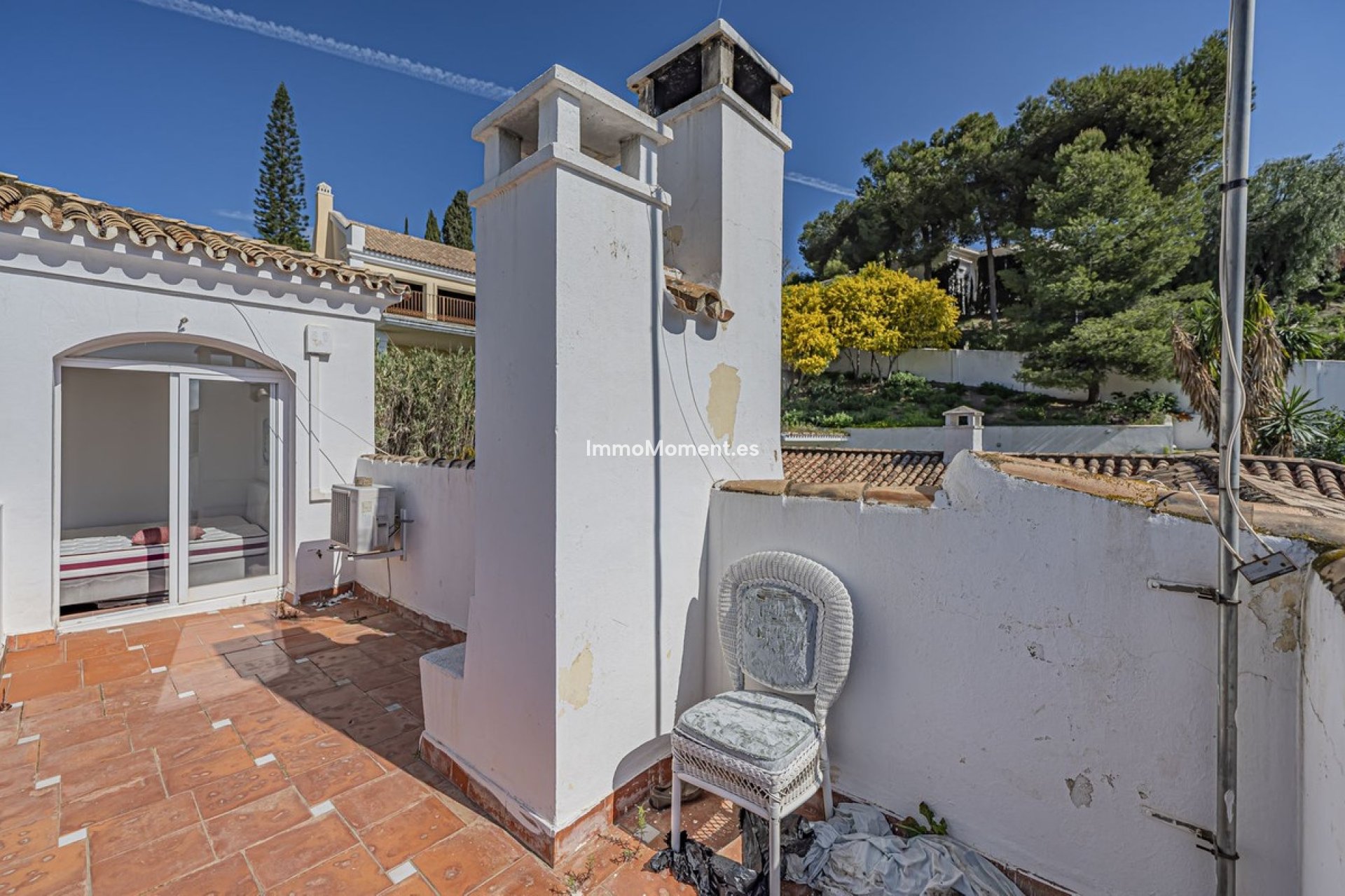 Reventa - Villa - El Paraiso - New Golden Mile