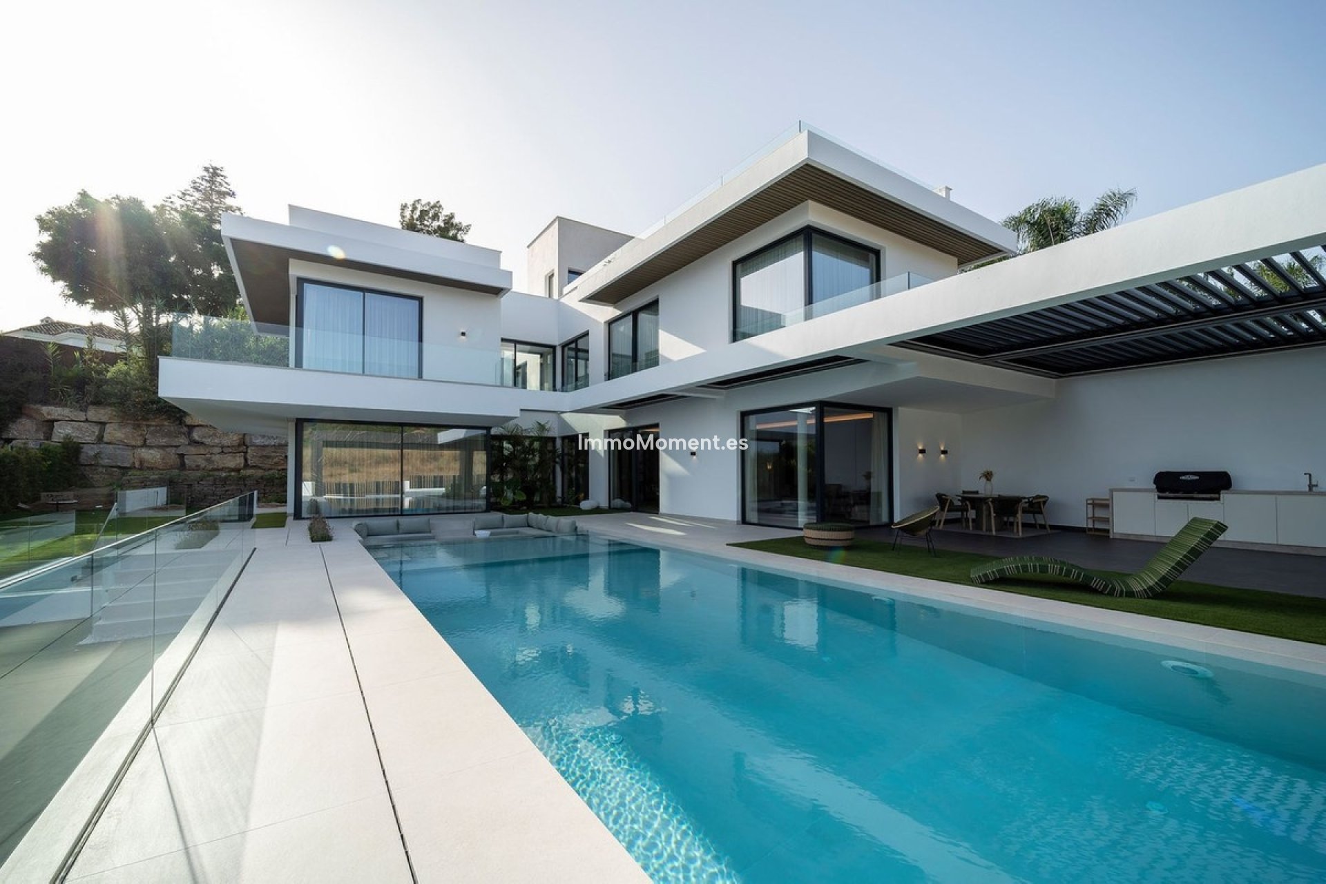 Reventa - Villa - El Paraiso - New Golden Mile