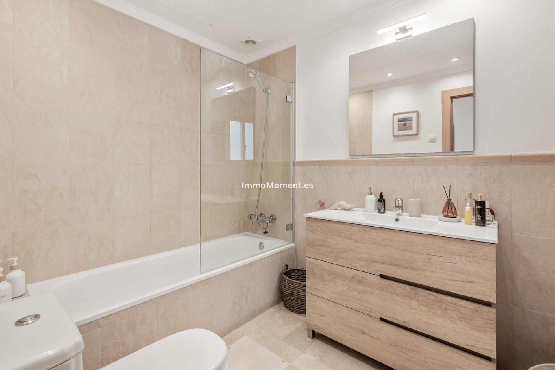 Reventa - Villa - El Paraiso - New Golden Mile