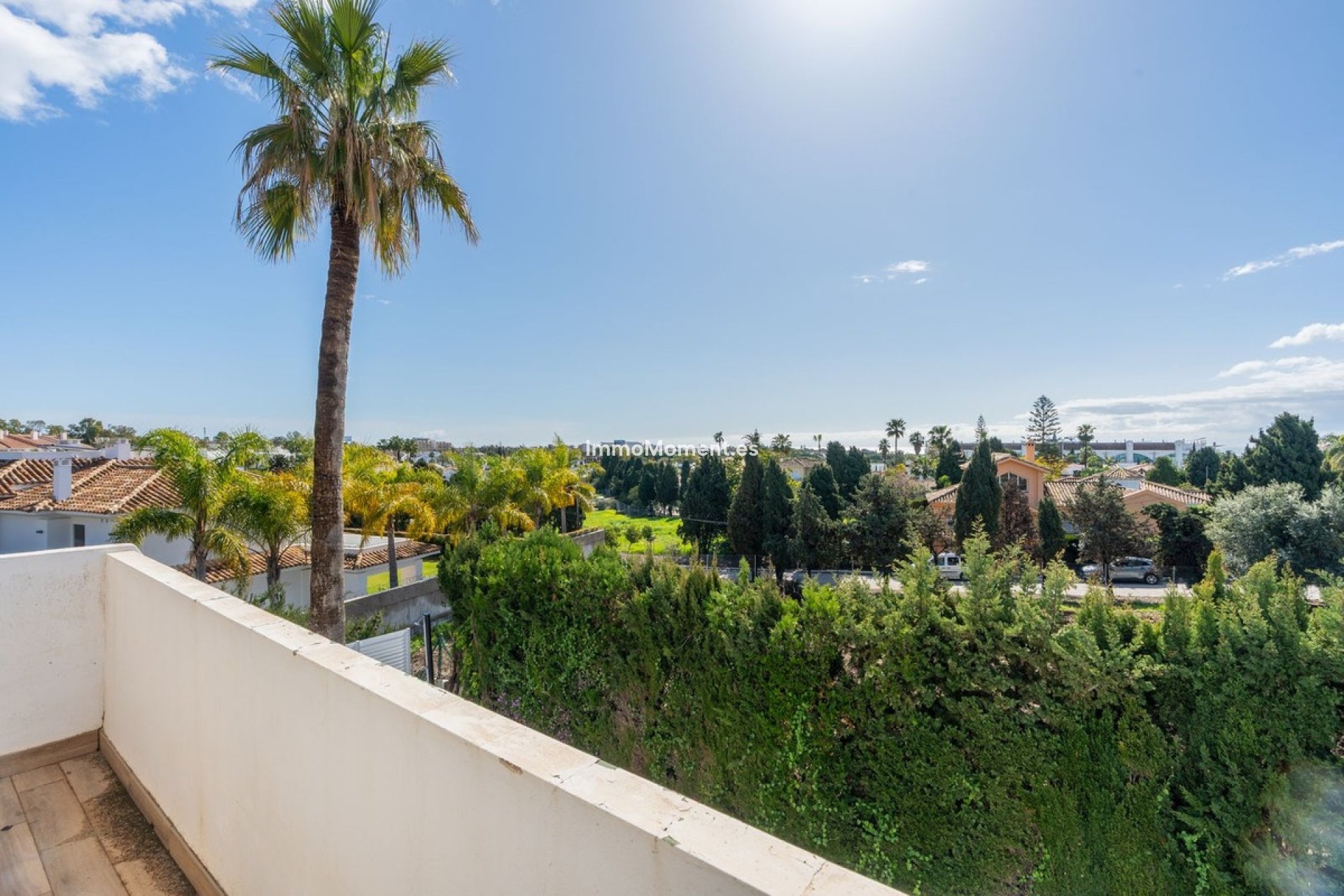 Reventa - Villa - El Paraiso - New Golden Mile