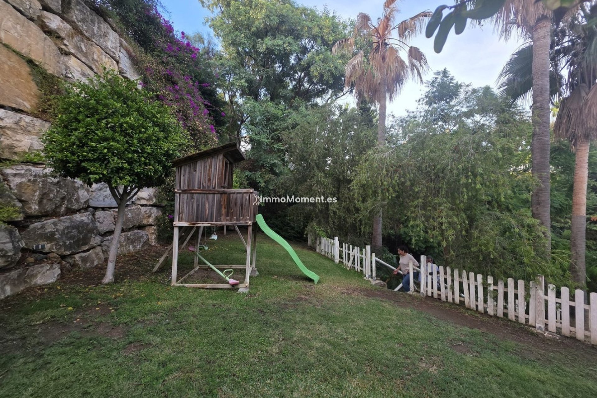 Reventa - Villa - El Paraiso - New Golden Mile