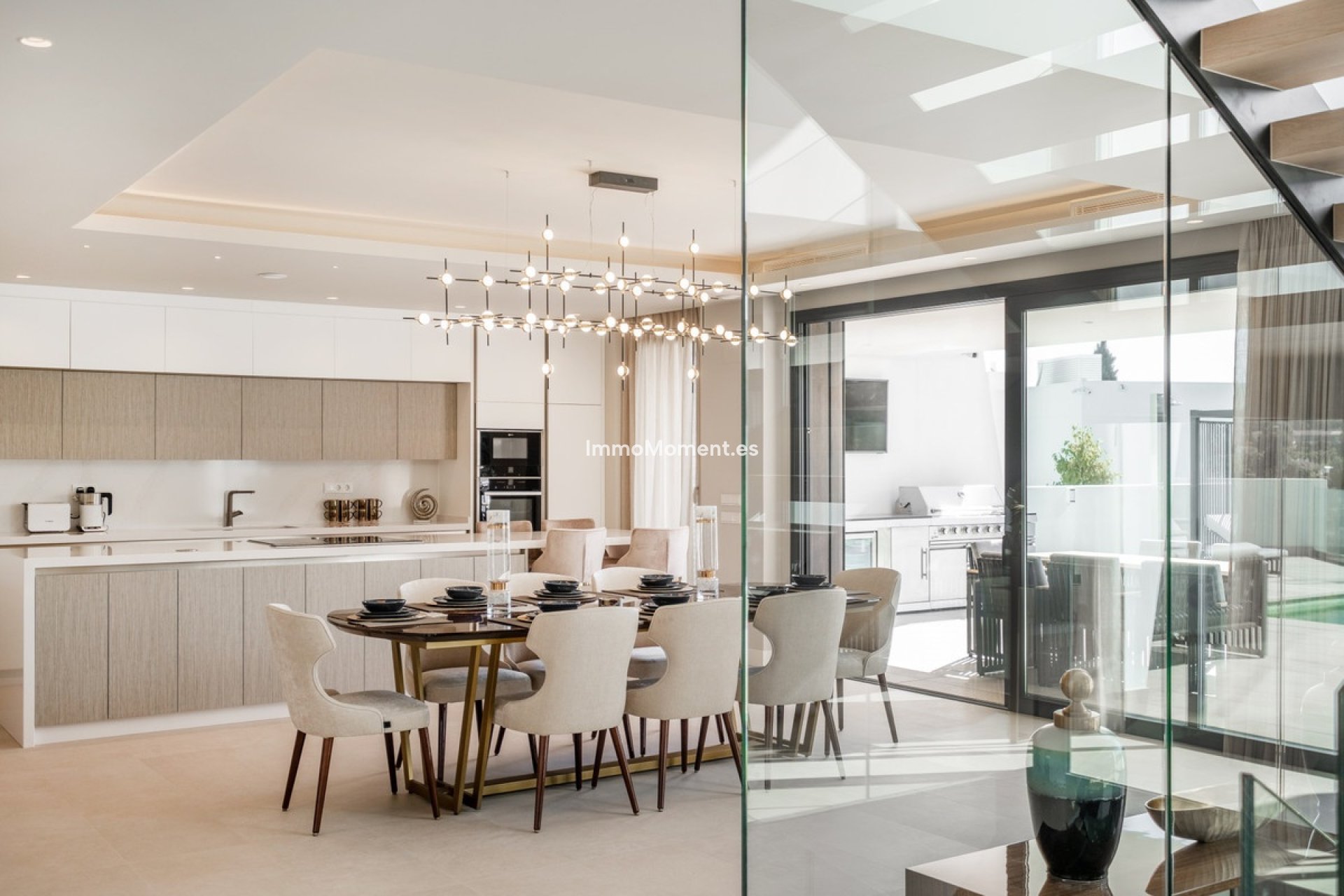 Reventa - Villa - El Paraiso - New Golden Mile