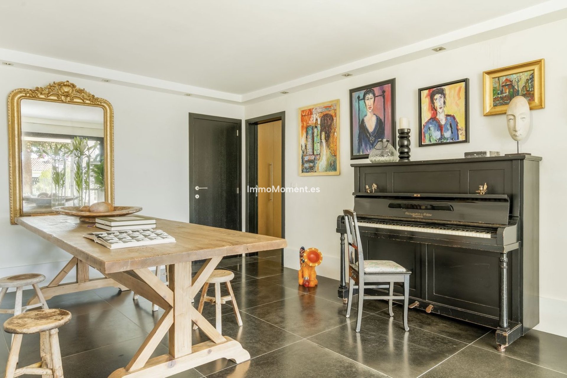 Reventa - Villa - El Paraiso - New Golden Mile