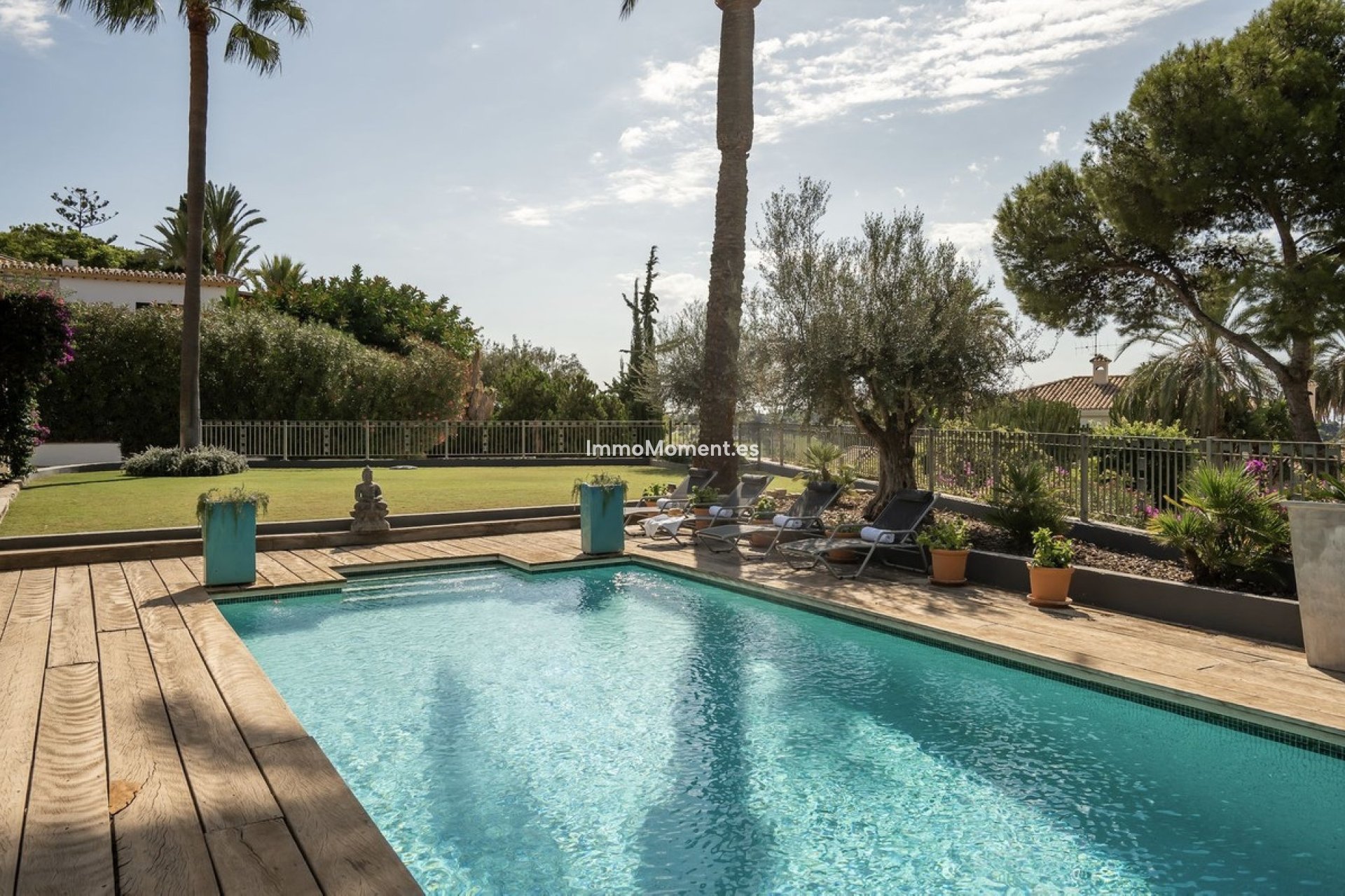 Reventa - Villa - El Paraiso - New Golden Mile