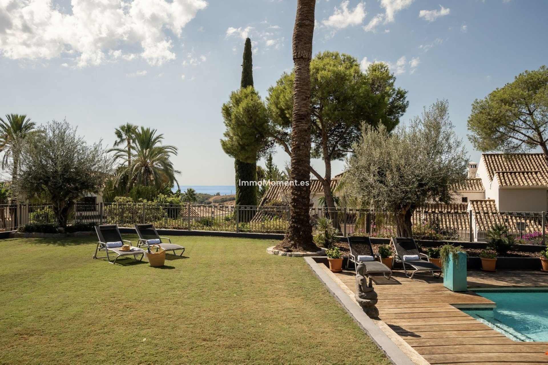 Reventa - Villa - El Paraiso - New Golden Mile