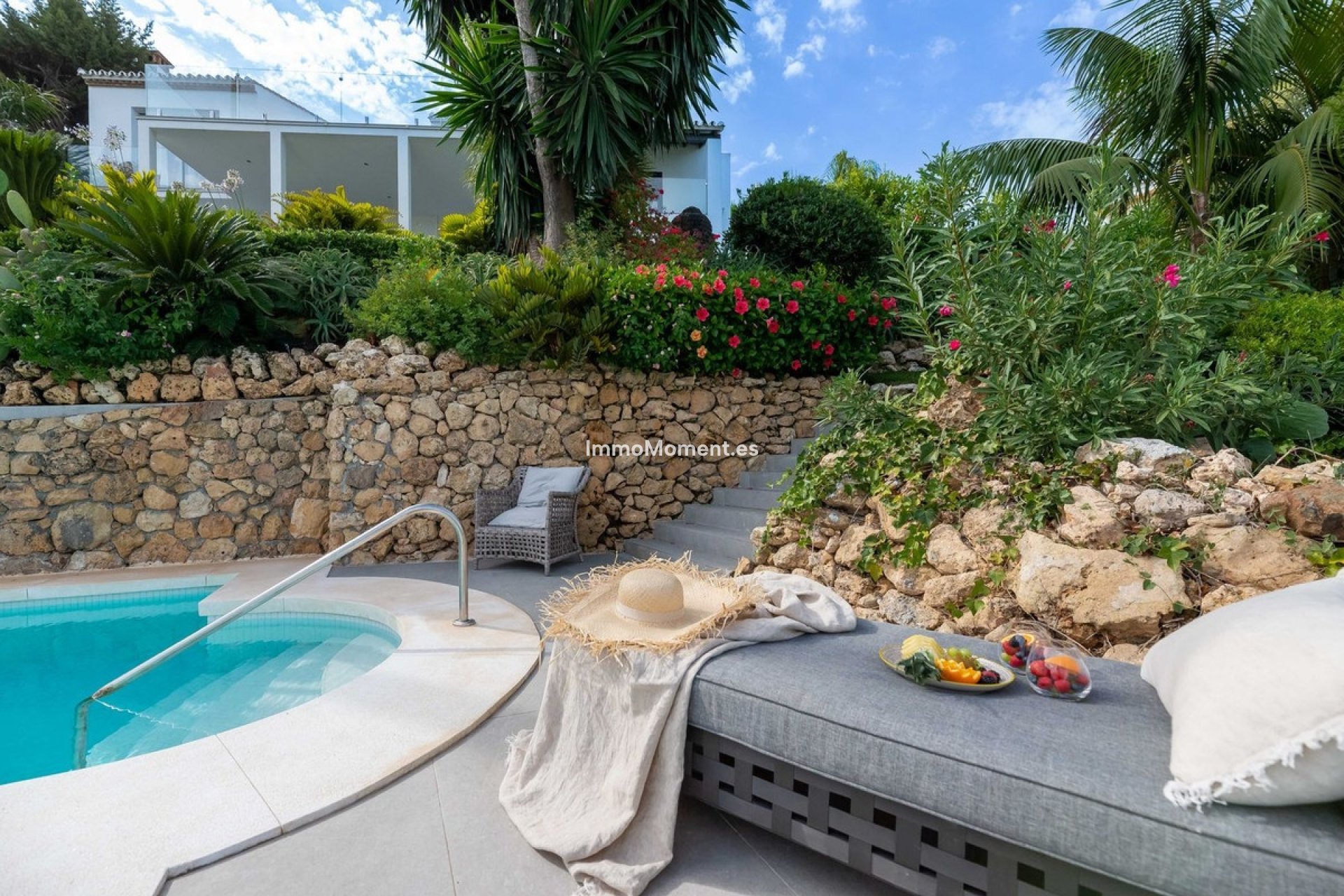 Reventa - Villa - El Paraiso - New Golden Mile