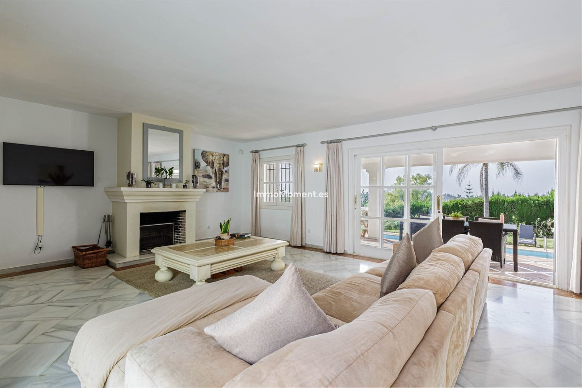 Reventa - Villa - El Paraiso - New Golden Mile