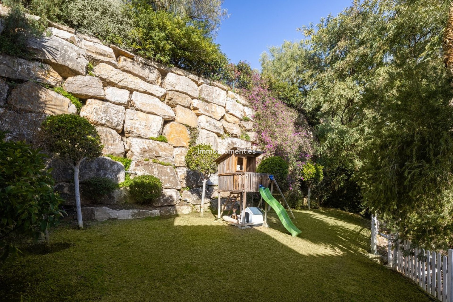 Reventa - Villa - El Paraiso - New Golden Mile