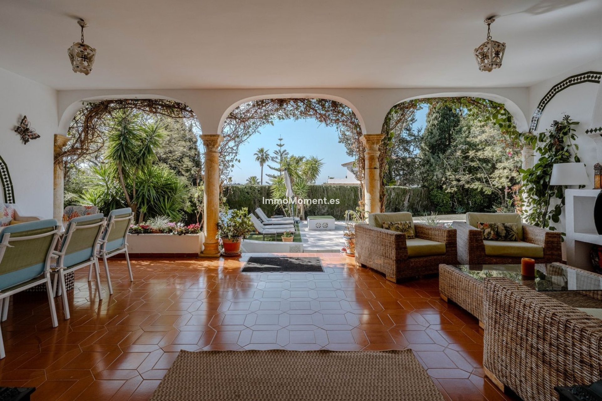 Reventa - Villa - El Paraiso - New Golden Mile