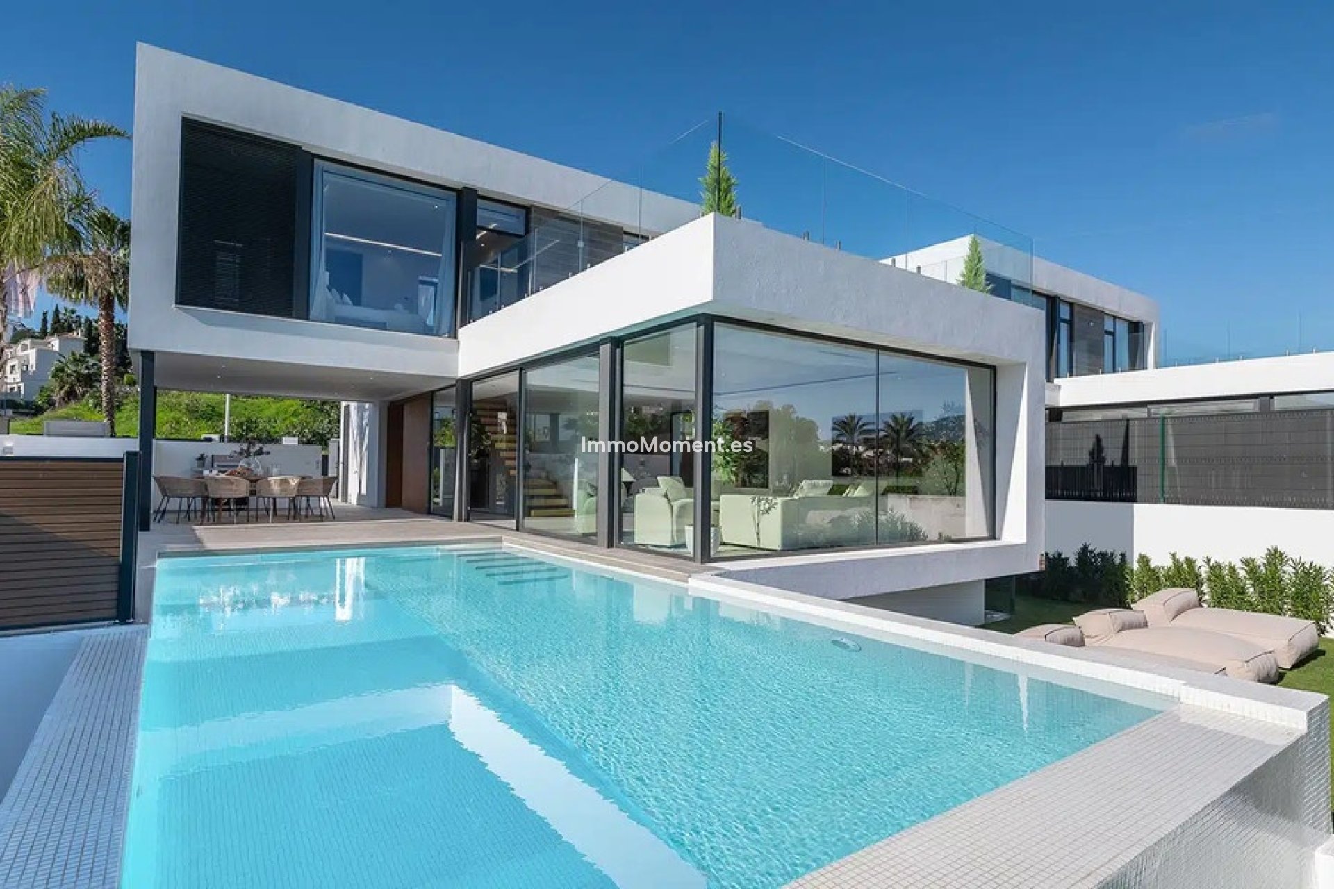 Reventa - Villa - El Paraiso - New Golden Mile