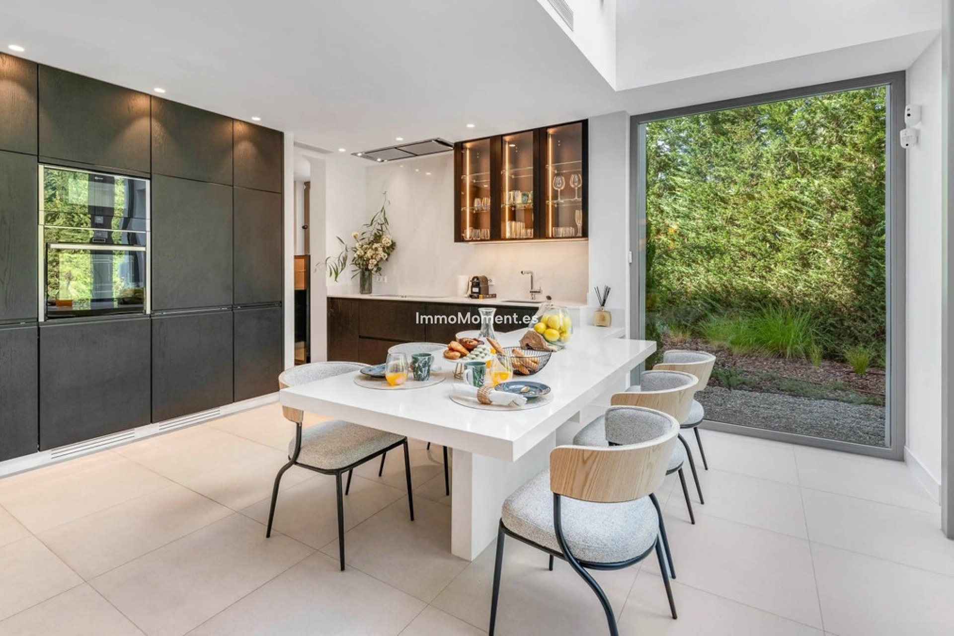 Reventa - Villa - El Paraiso - New Golden Mile