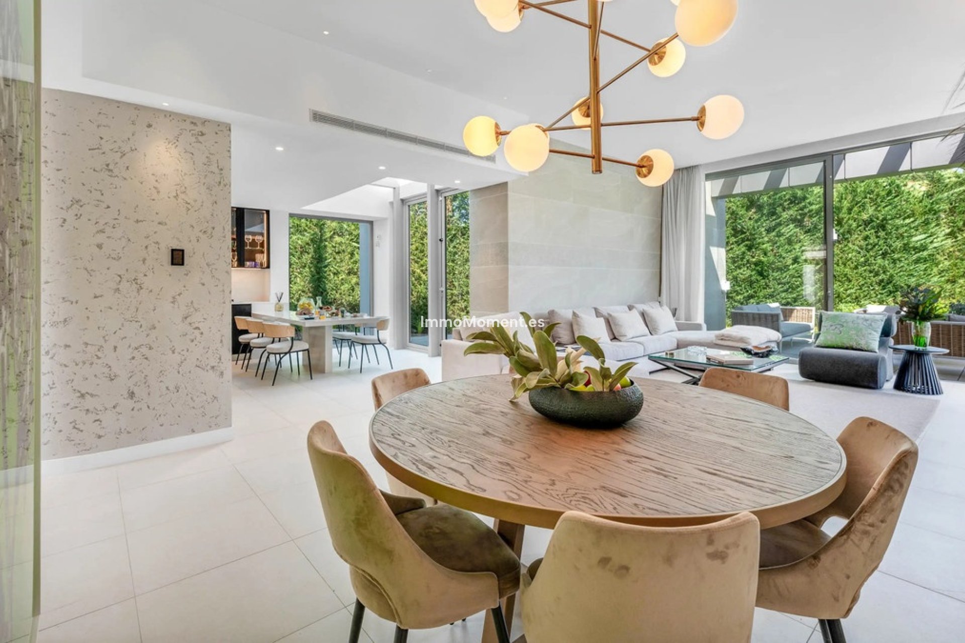 Reventa - Villa - El Paraiso - New Golden Mile