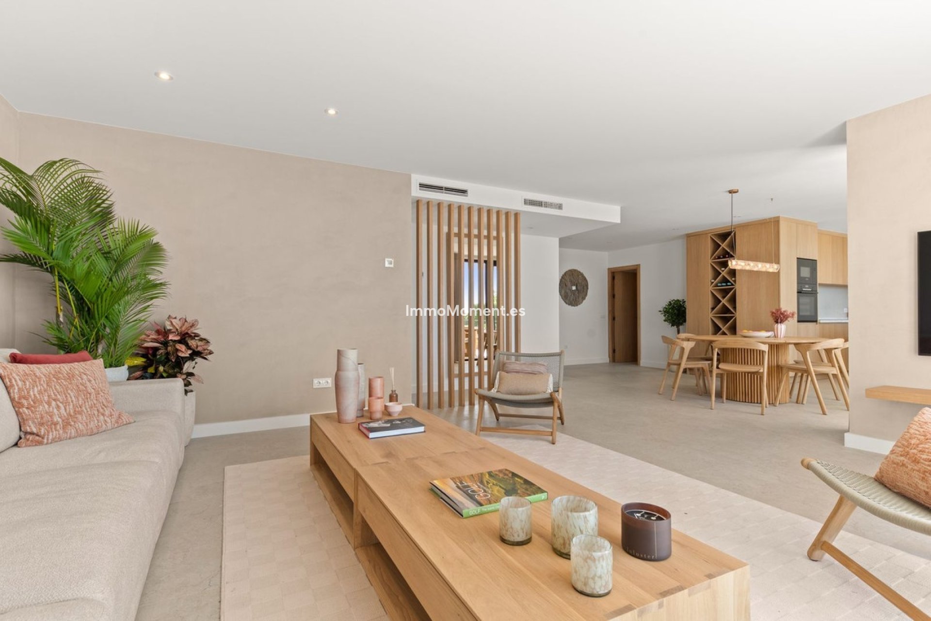 Reventa - Villa - El Paraiso - New Golden Mile
