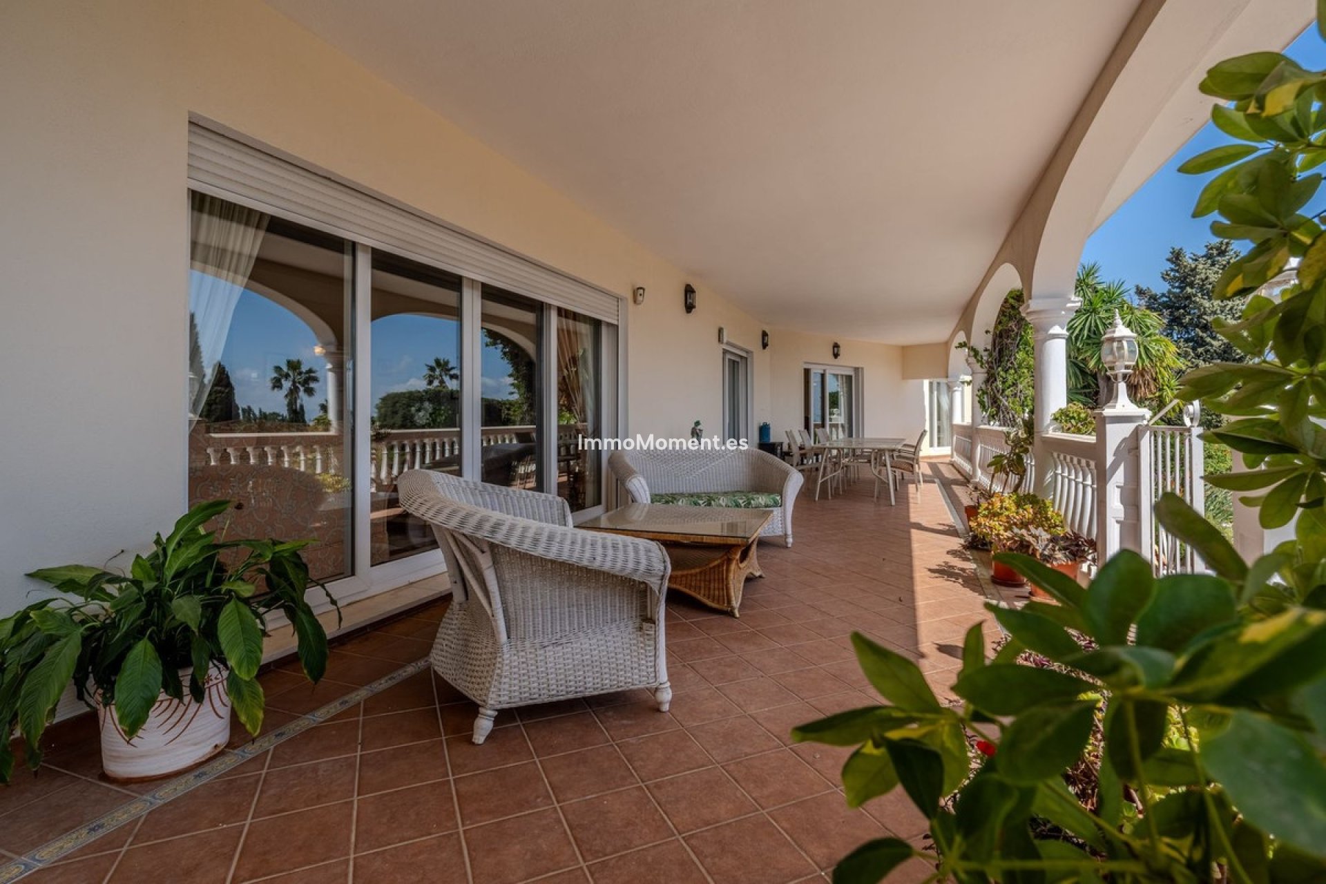 Reventa - Villa - El Paraiso - New Golden Mile