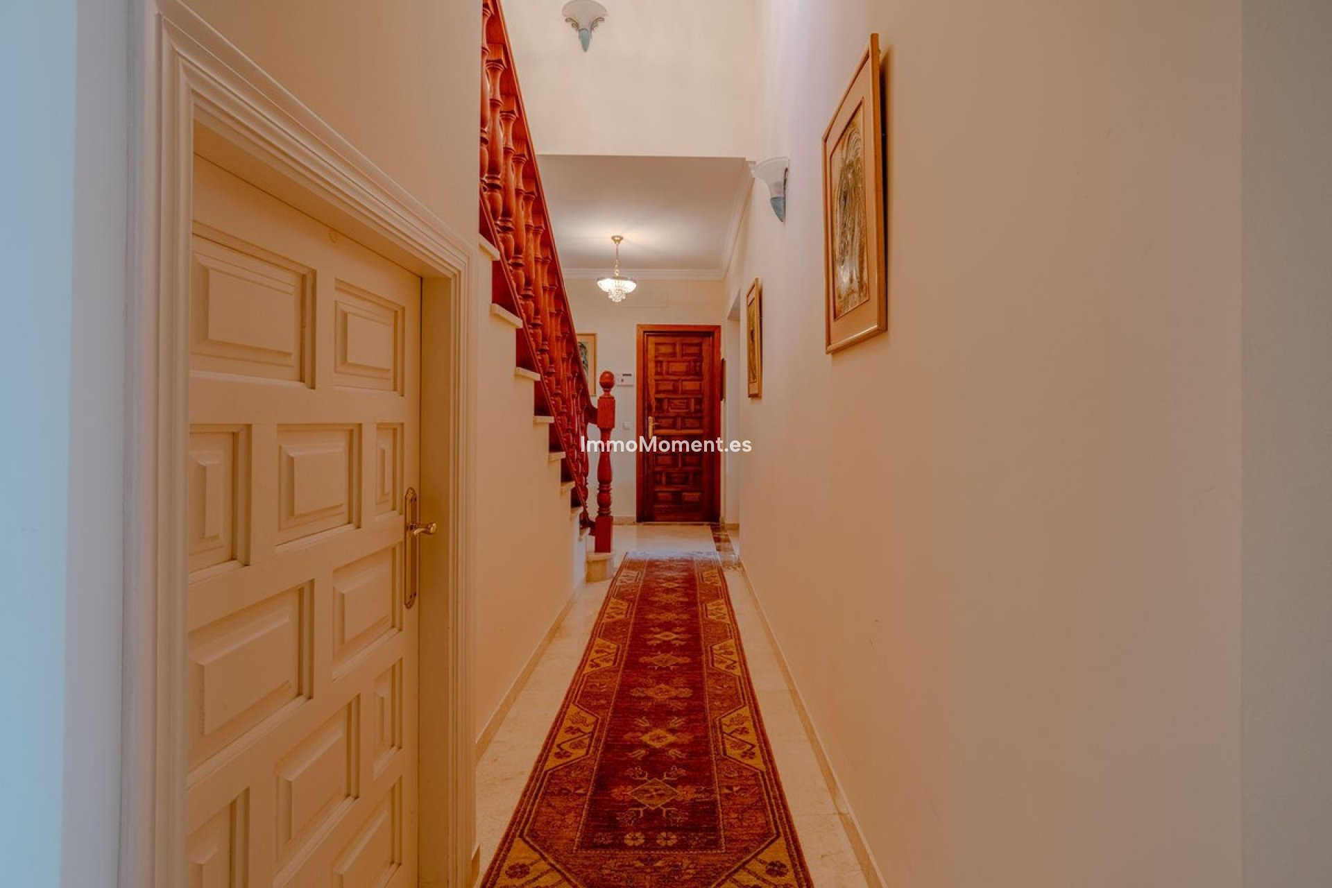 Reventa - Villa - El Paraiso - New Golden Mile