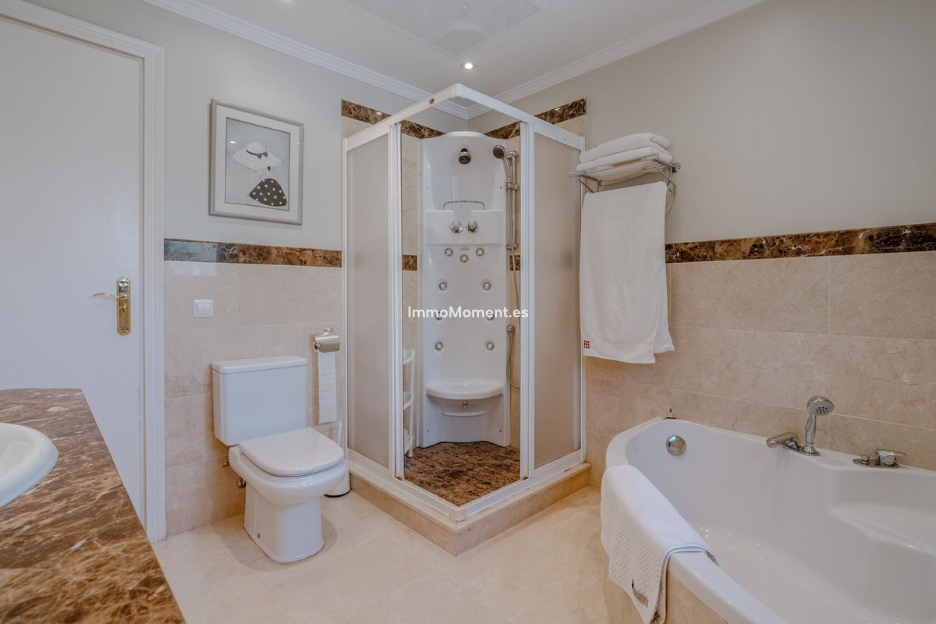 Reventa - Villa - El Paraiso - New Golden Mile
