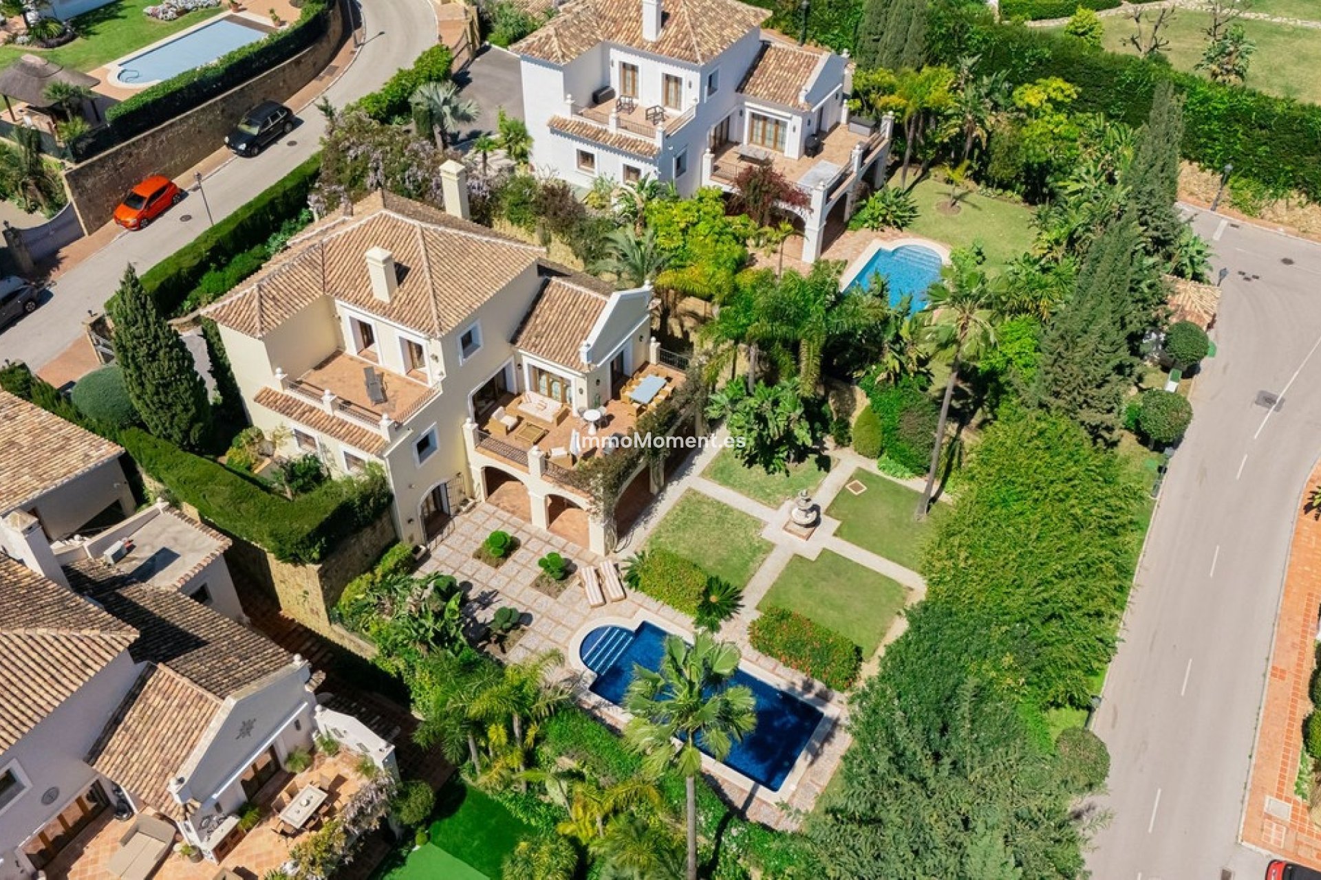Reventa - Villa - El Paraiso - New Golden Mile