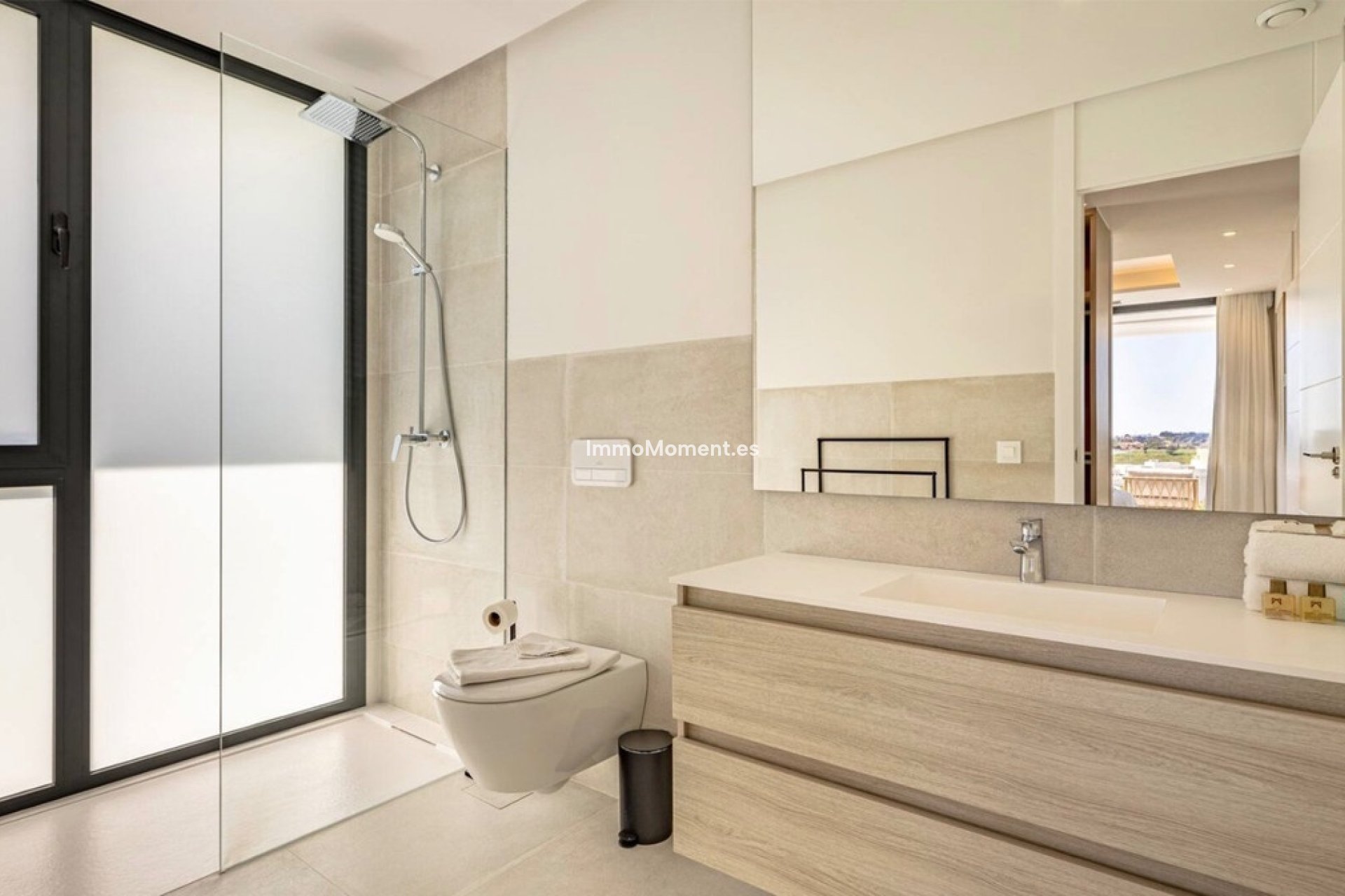 Reventa - Villa - El Paraiso - New Golden Mile