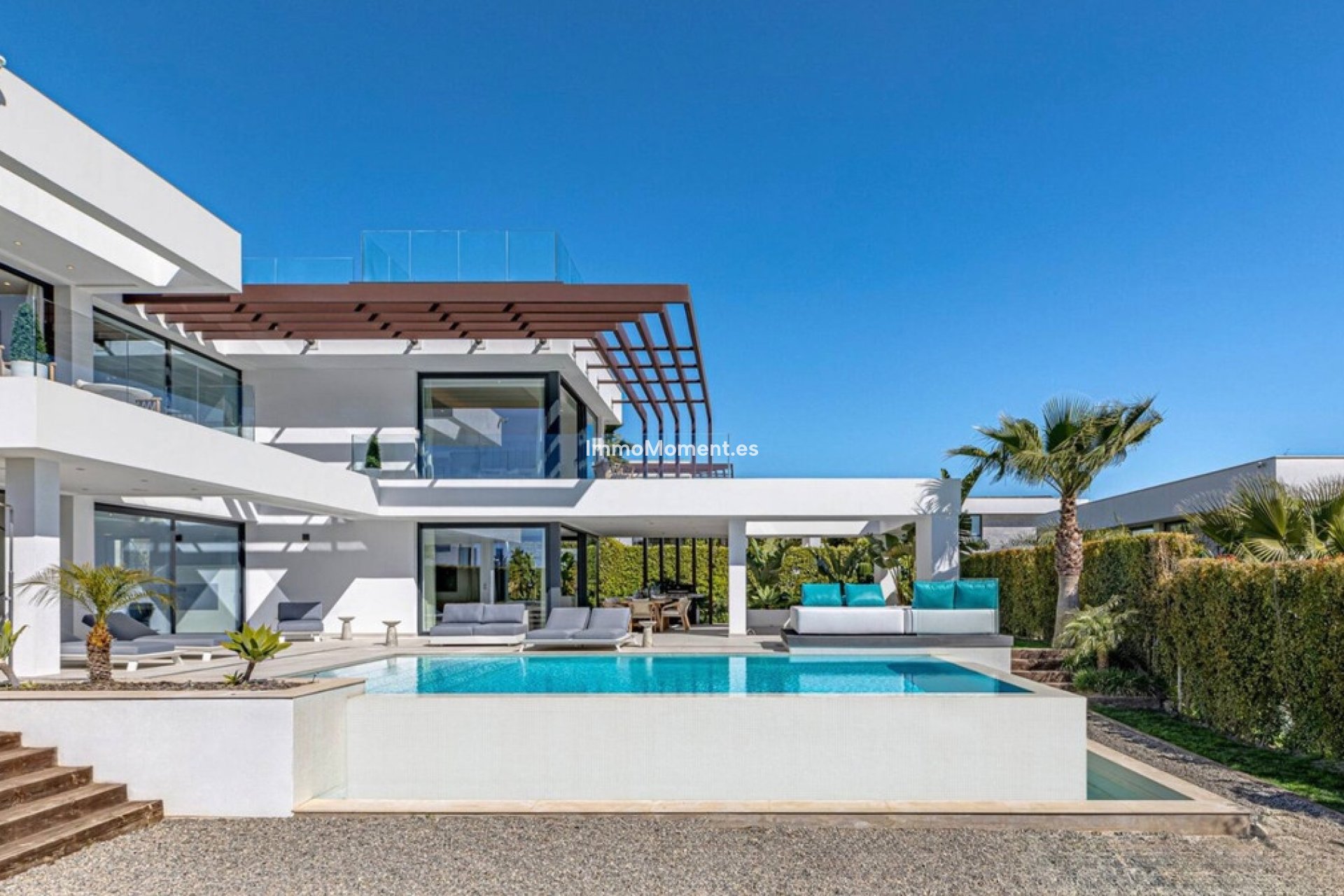 Reventa - Villa - El Paraiso - New Golden Mile
