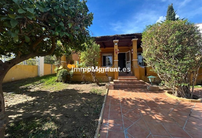 Reventa - Villa - Estepona  - Estepona Centro