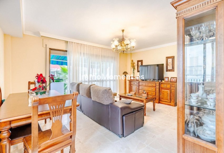 Reventa - Villa - Estepona  - Estepona Centro