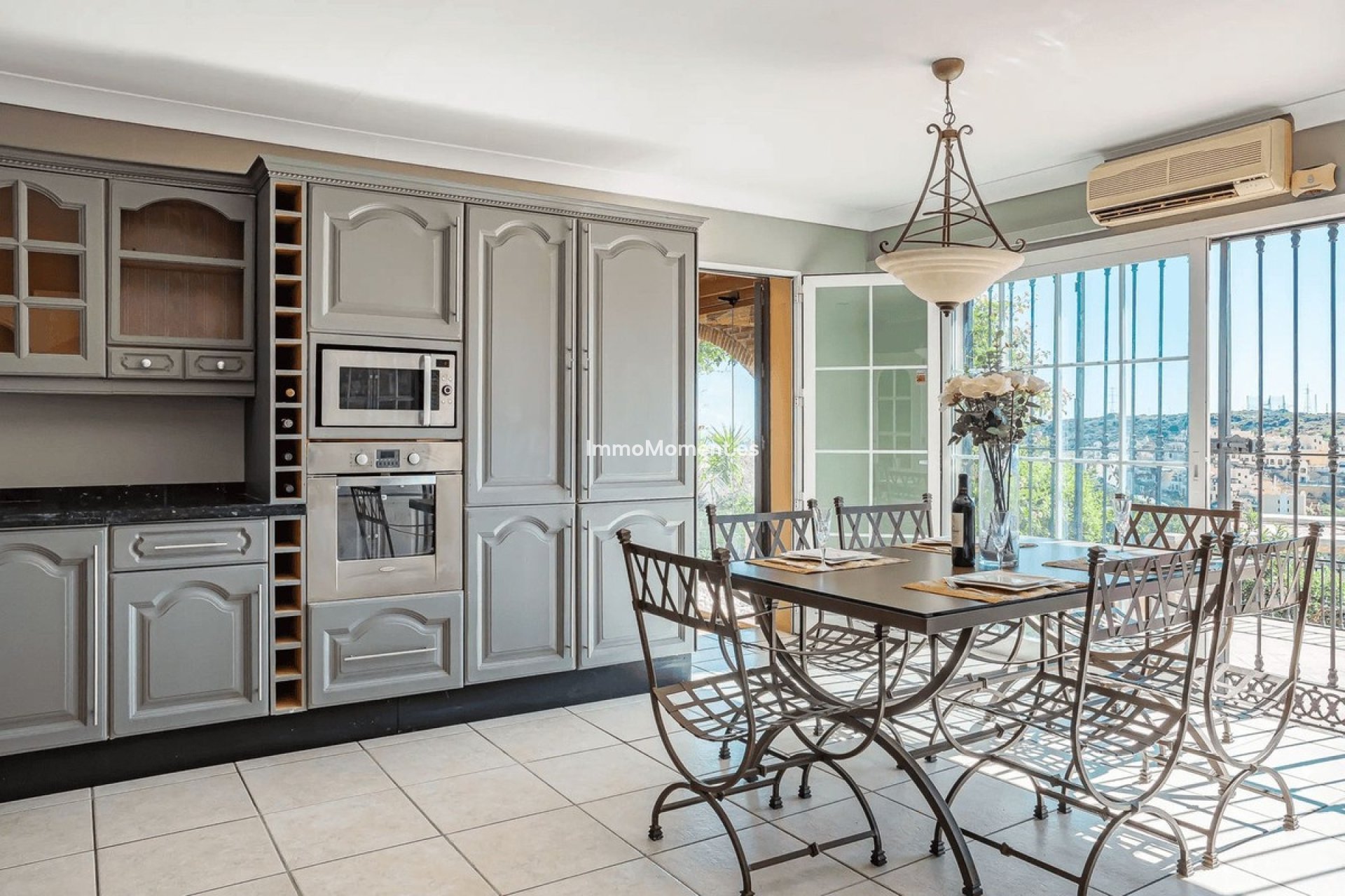 Reventa - Villa - Estepona  - Estepona Centro