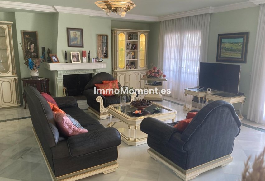 Reventa - Villa - Estepona  - Selwo