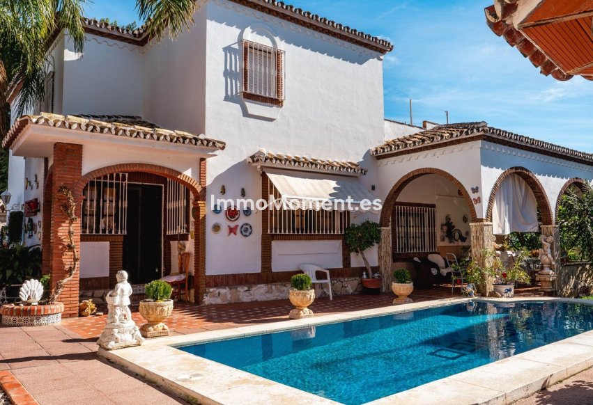 Reventa - Villa - Fuengirola - Los Pacos