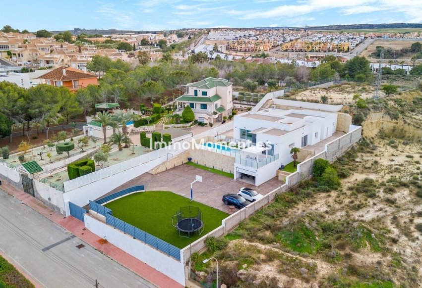 Reventa - Villa independiente - Algorfa - Algorfa Centro