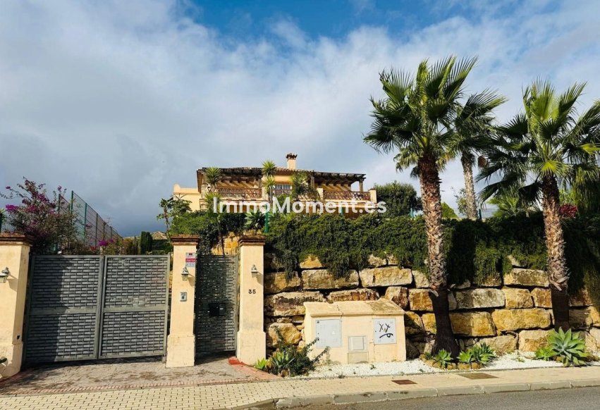 Reventa - Villa independiente - Casares - Casares Centro