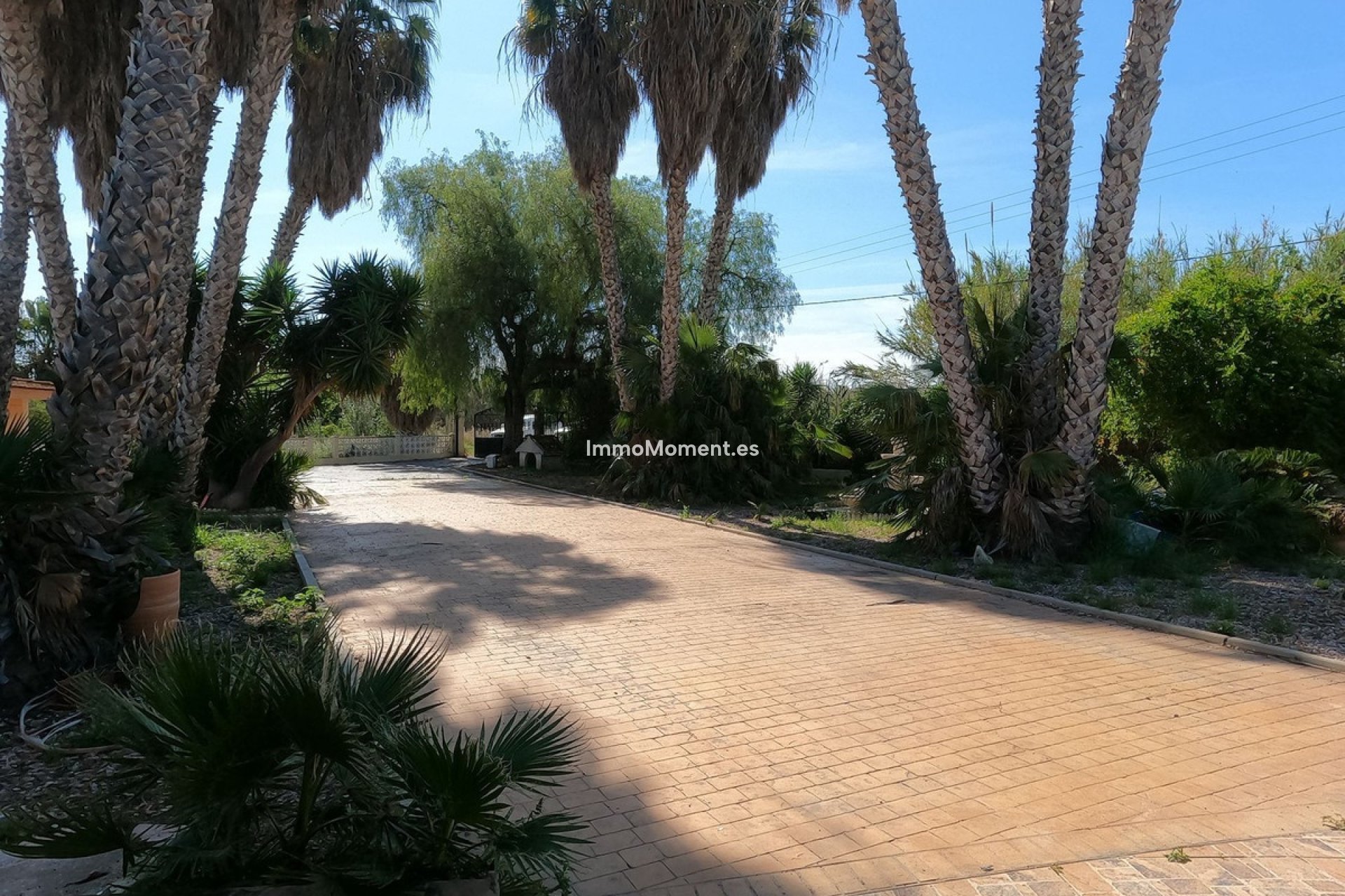 Reventa - Villa independiente - Dolores - Dolores Centro