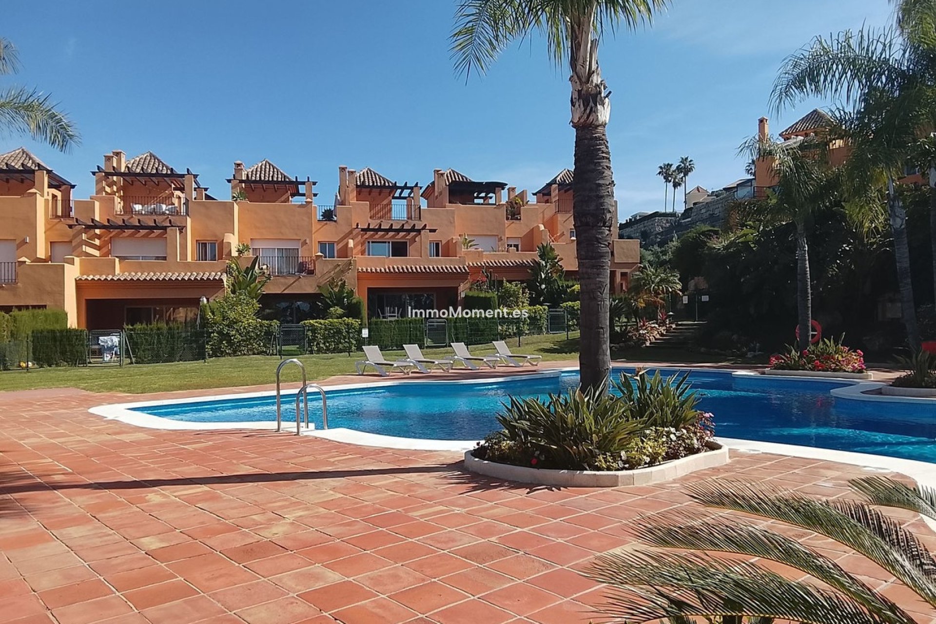 Reventa - Villa independiente - El Paraiso - New Golden Mile