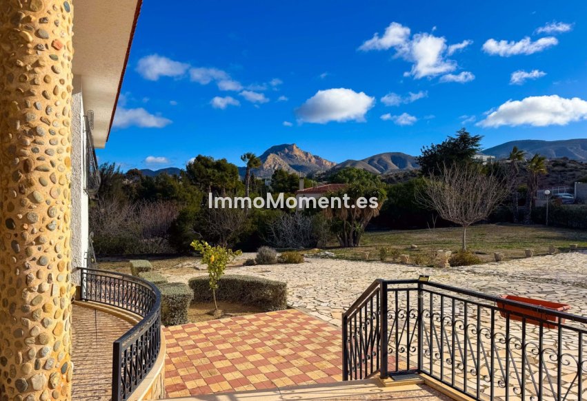 Reventa - Villa independiente - Elda - Elda Centro
