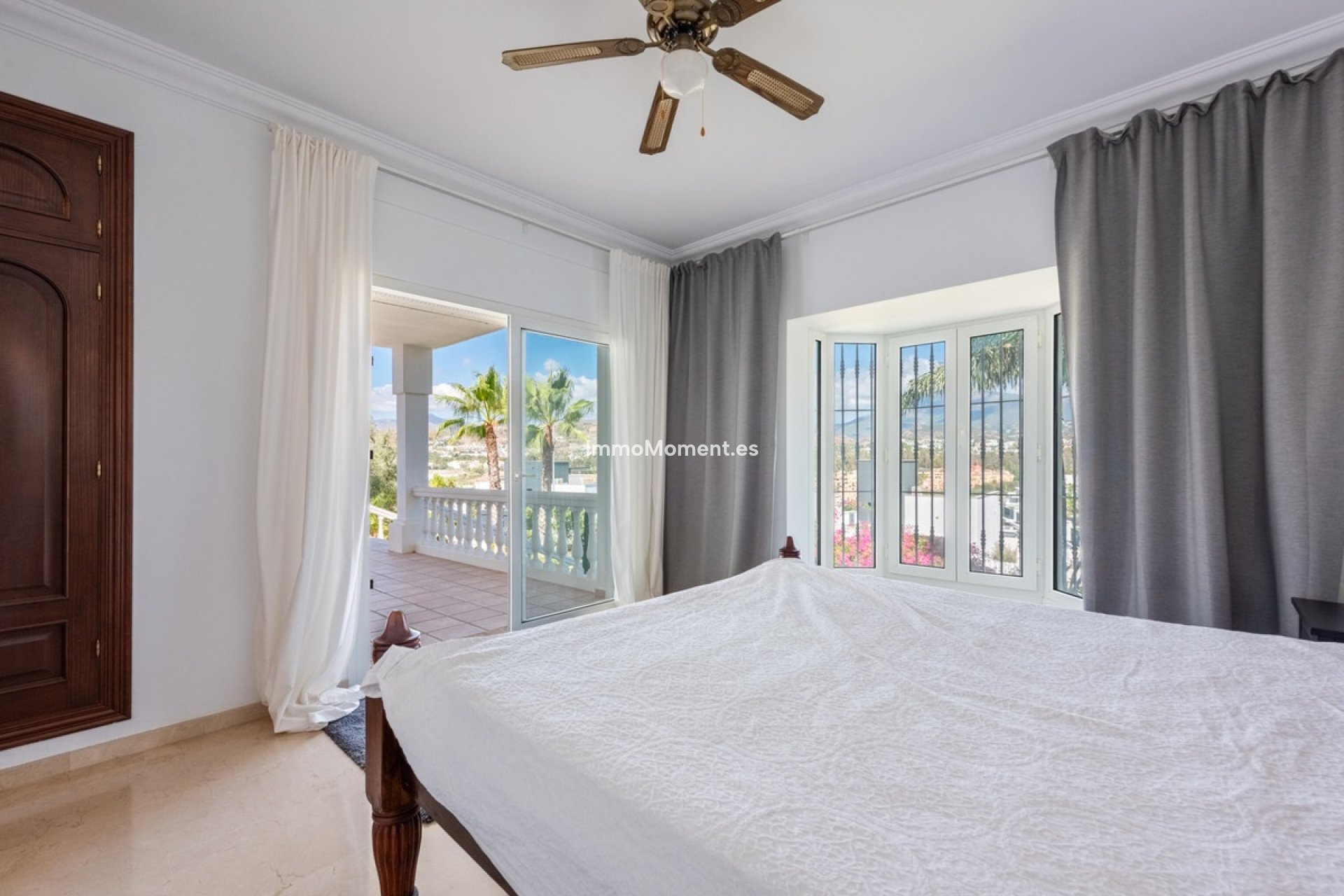 Reventa - Villa independiente - Estepona  - Atalaya