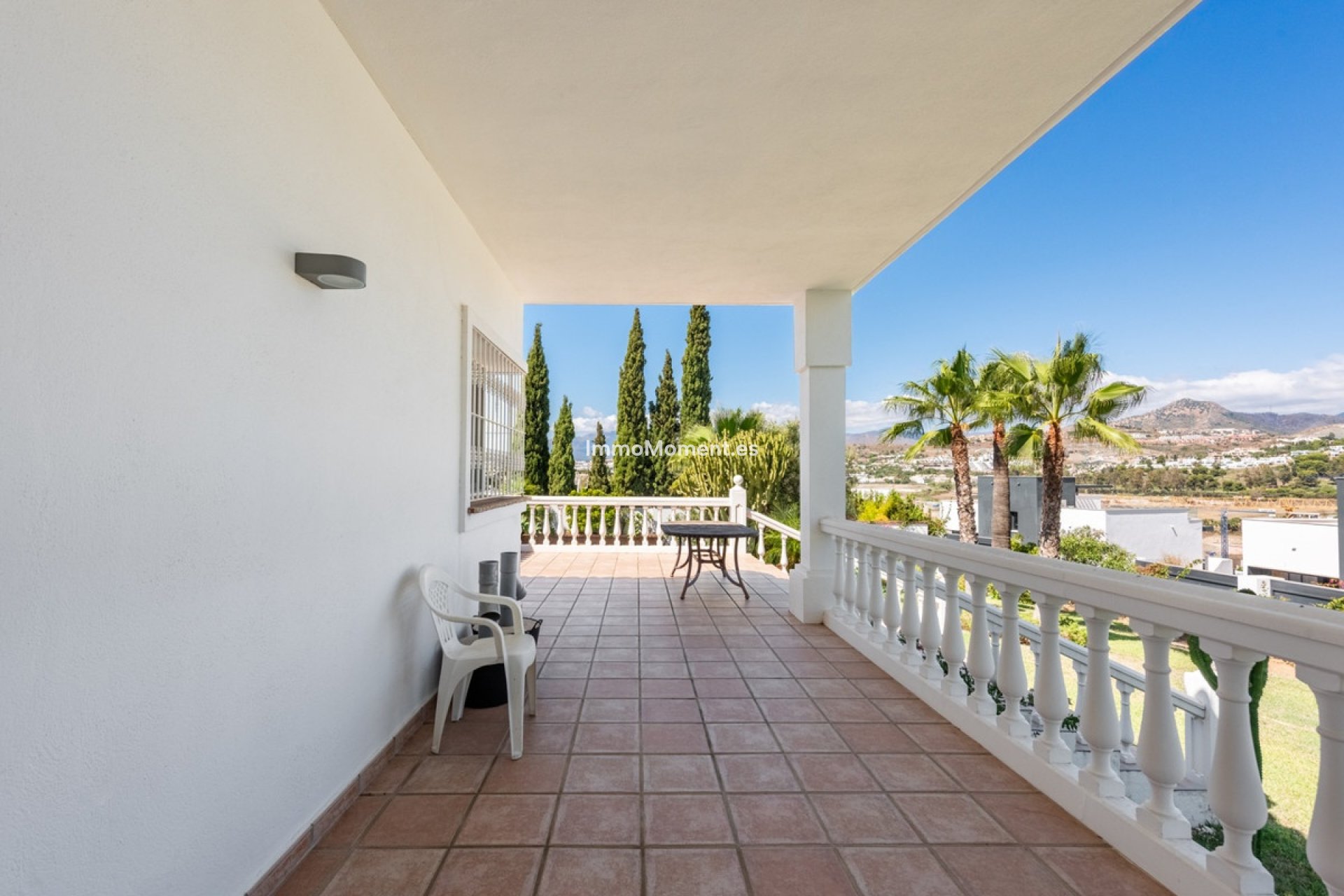 Reventa - Villa independiente - Estepona  - Atalaya