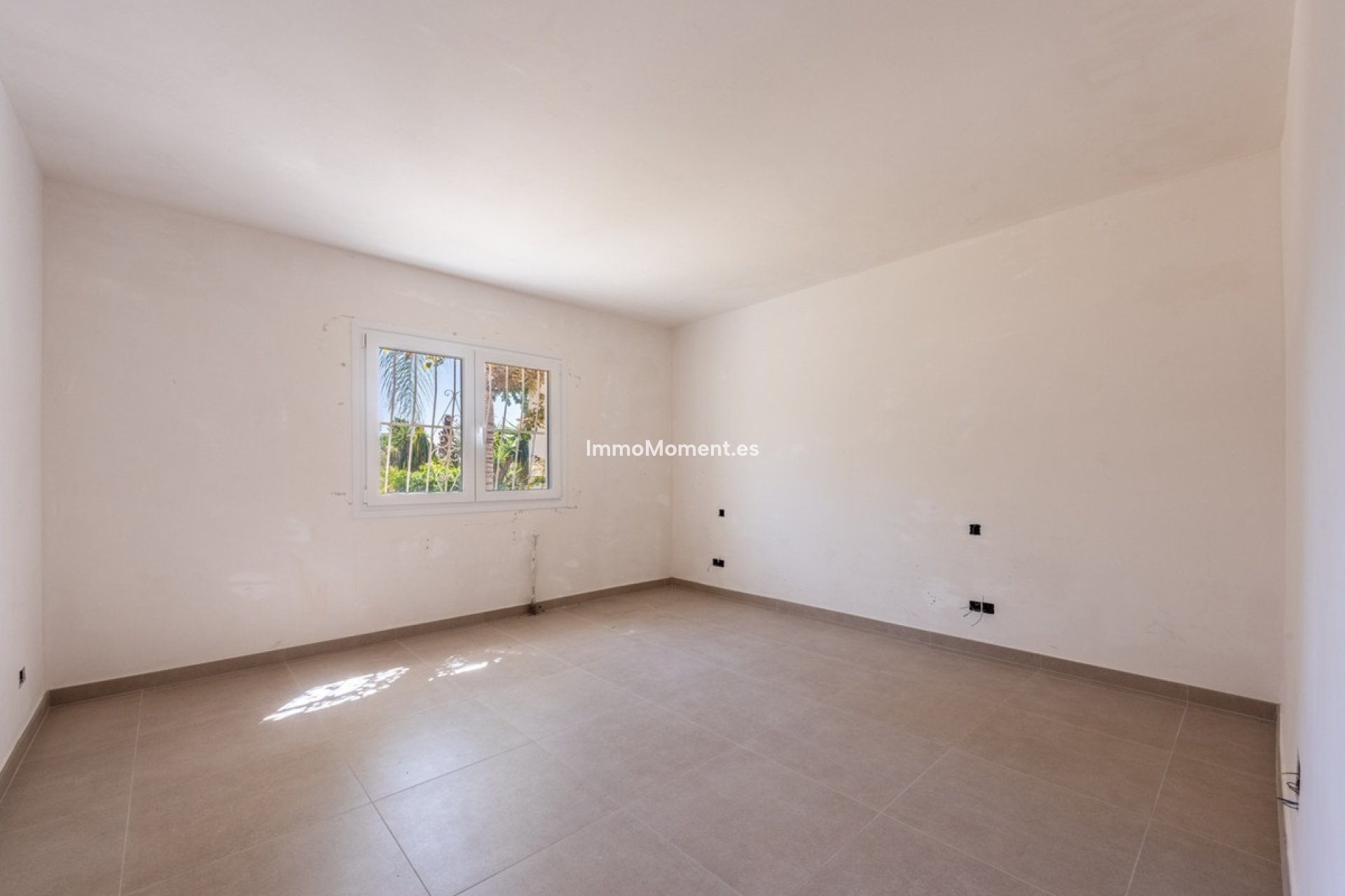 Reventa - Villa independiente - Estepona  - Atalaya