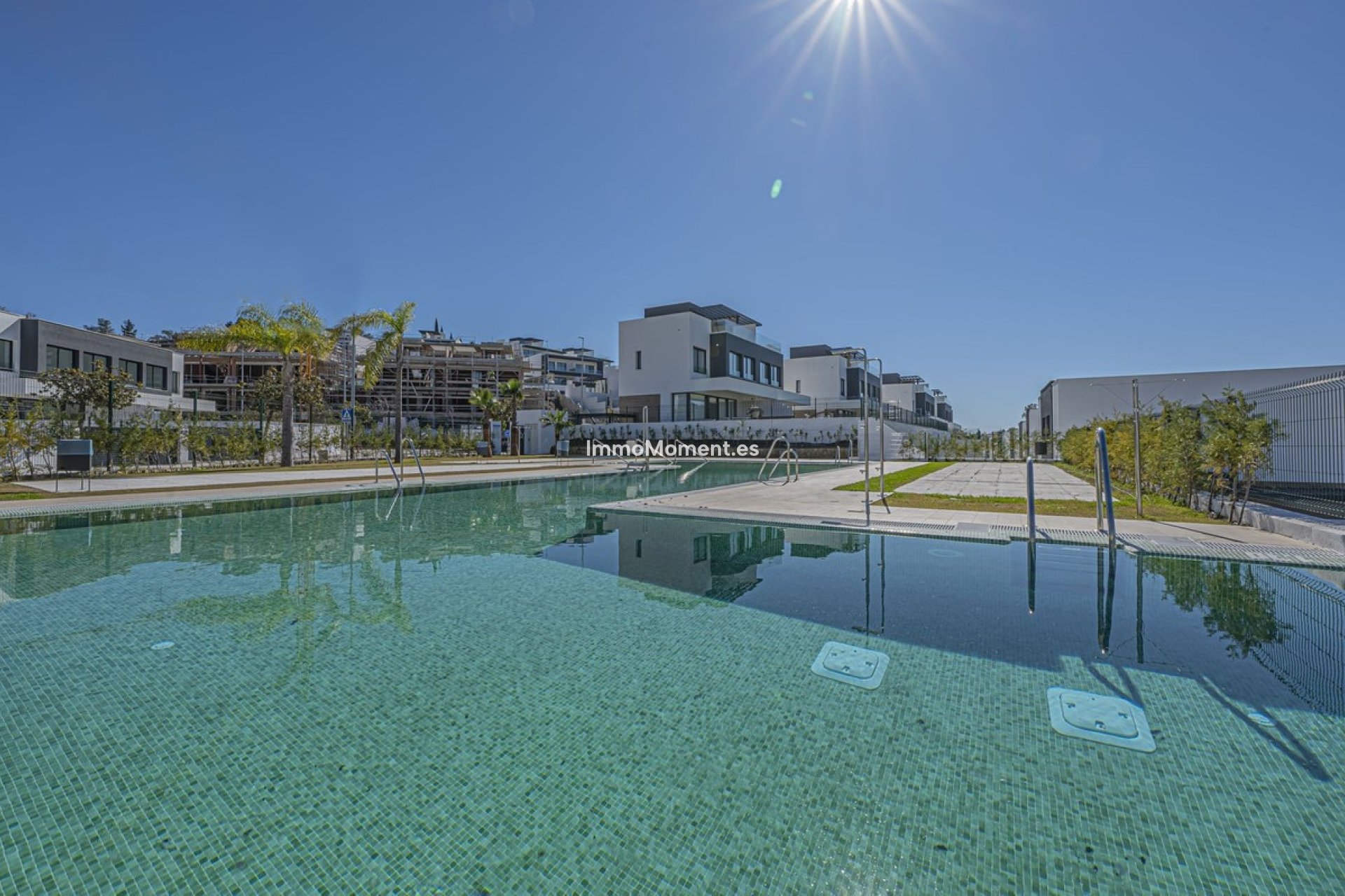 Reventa - Villa independiente - Estepona  - Atalaya