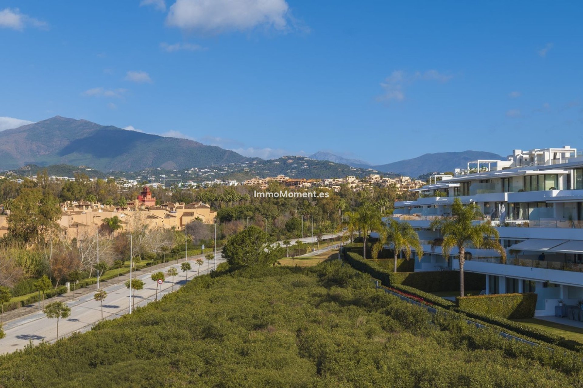 Reventa - Villa independiente - Estepona  - Atalaya