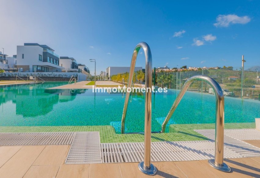 Reventa - Villa independiente - Estepona  - Atalaya