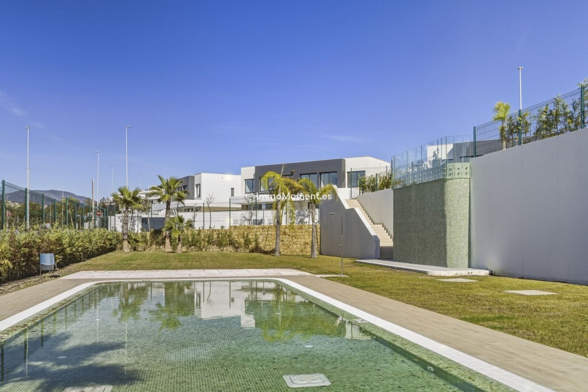 Reventa - Villa independiente - Estepona  - Atalaya