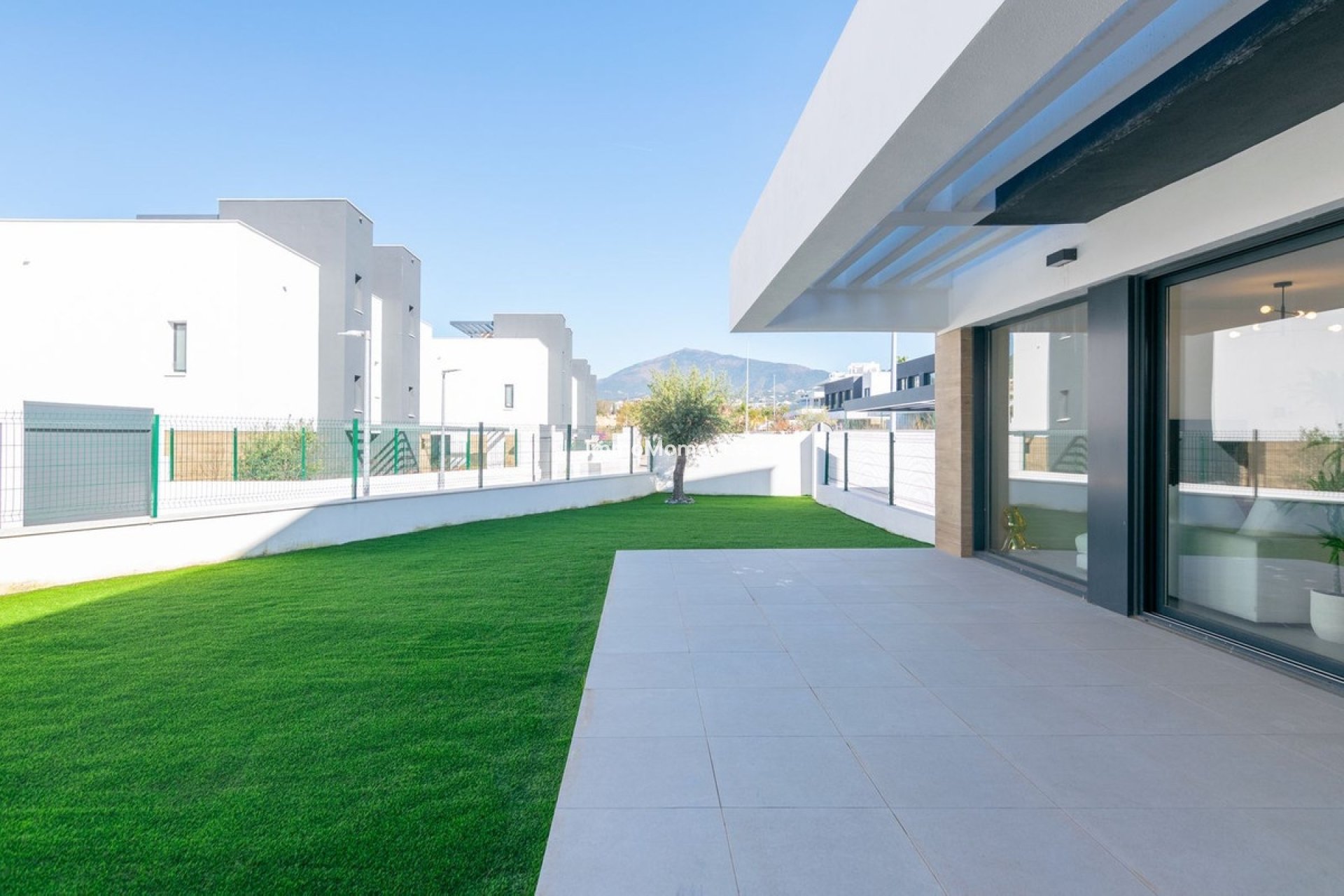 Reventa - Villa independiente - Estepona  - Atalaya
