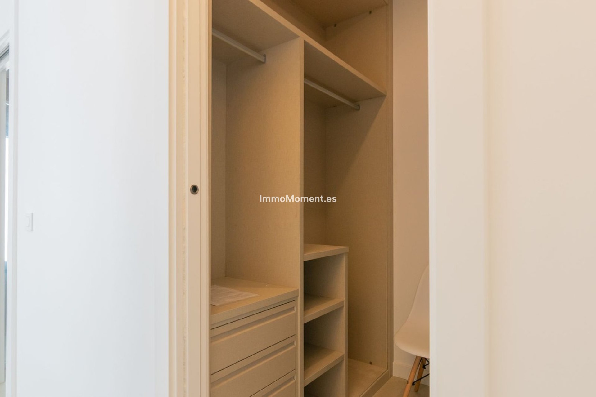 Reventa - Villa independiente - Estepona  - Atalaya
