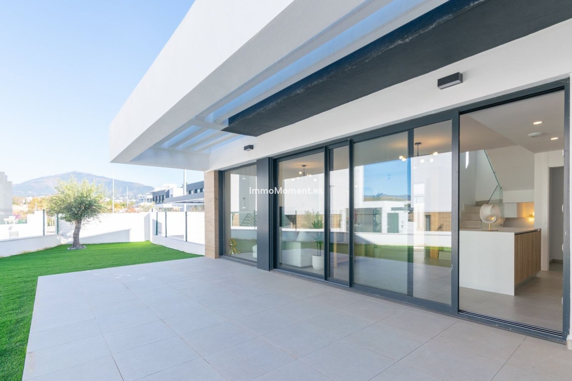 Reventa - Villa independiente - Estepona  - Atalaya