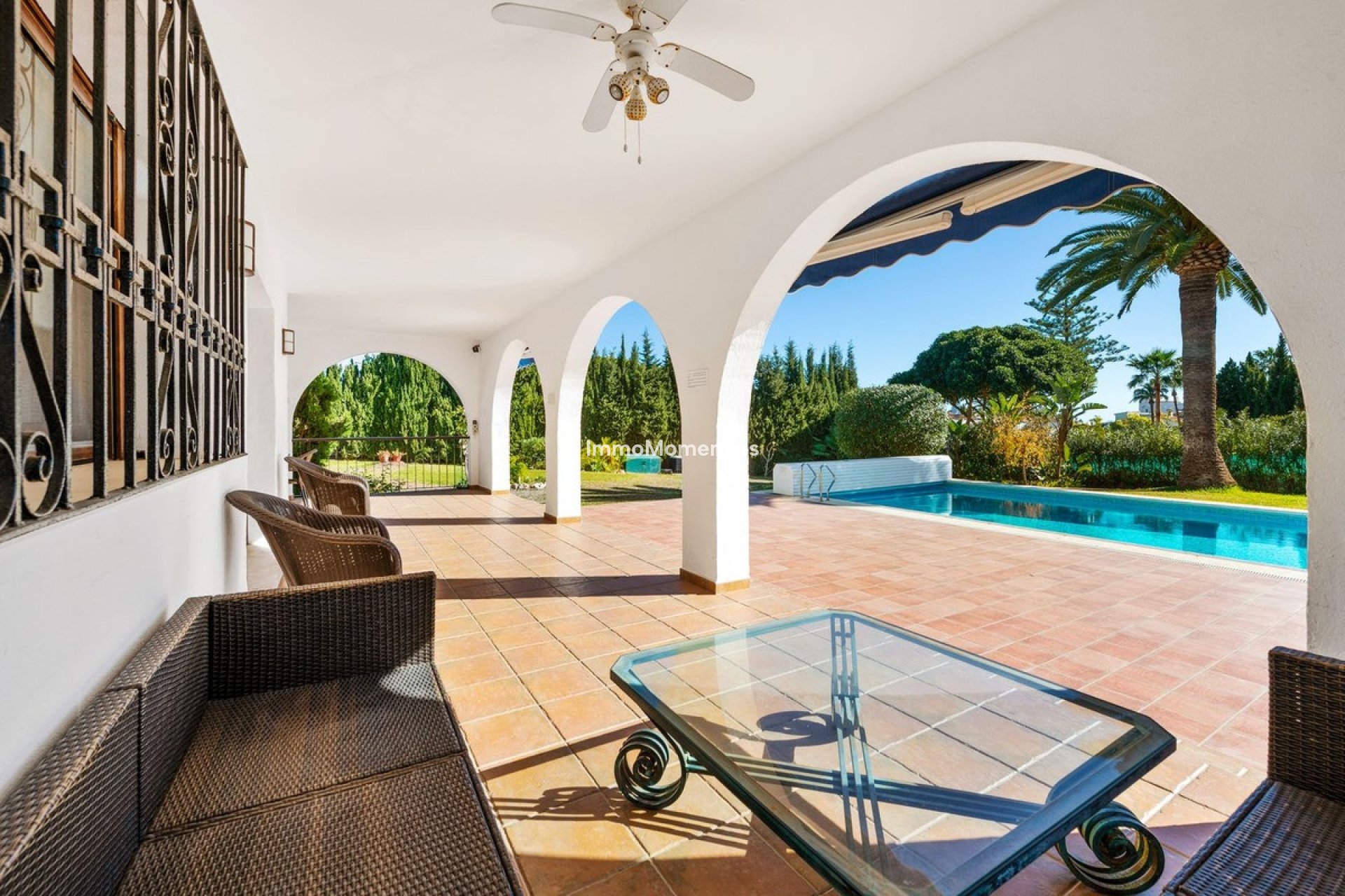 Reventa - Villa independiente - Estepona  - Atalaya