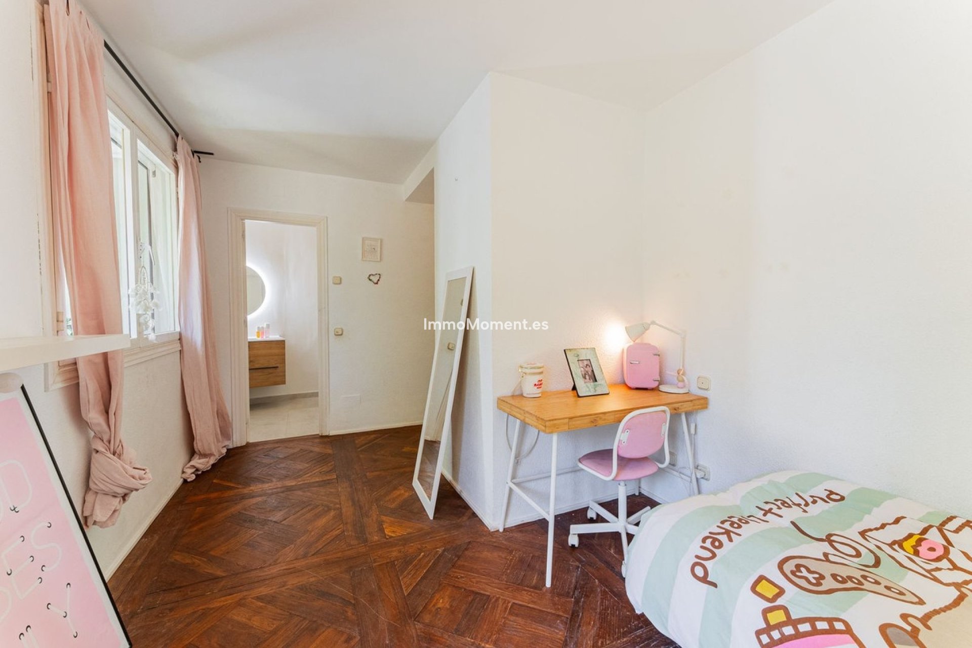 Reventa - Villa independiente - Estepona  - Atalaya