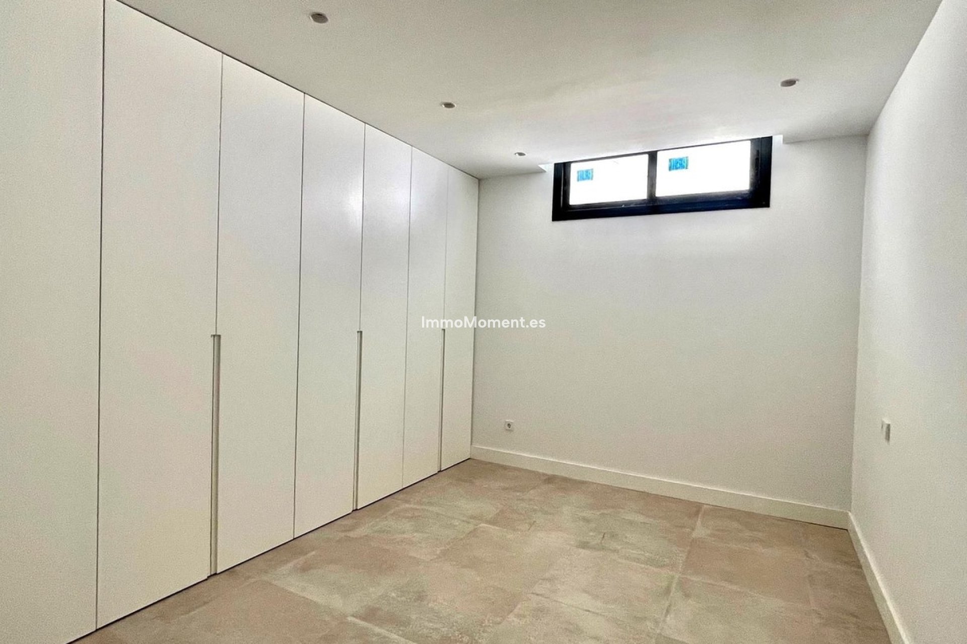 Reventa - Villa independiente - Estepona  - Atalaya