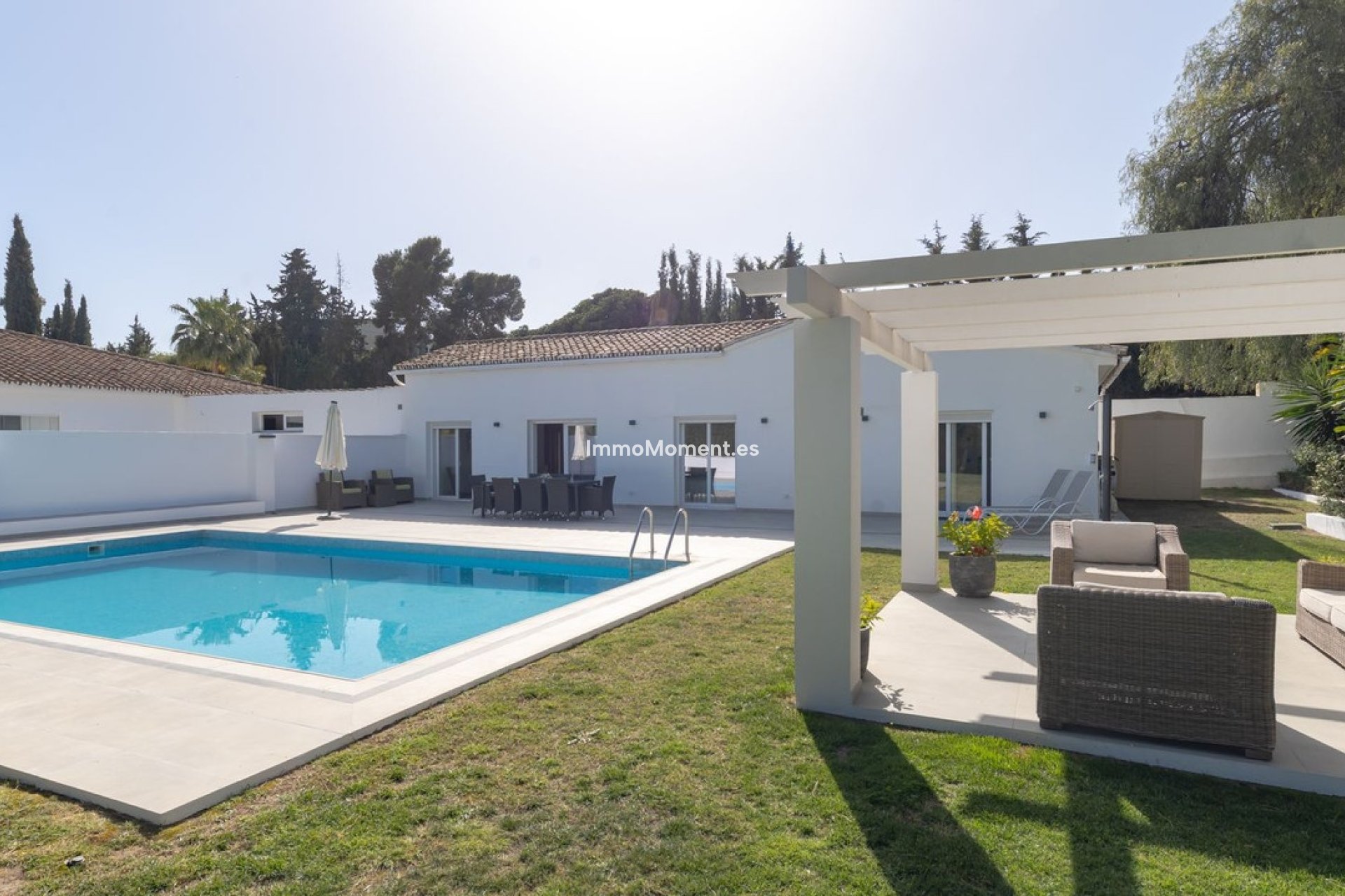 Reventa - Villa independiente - Estepona  - Atalaya