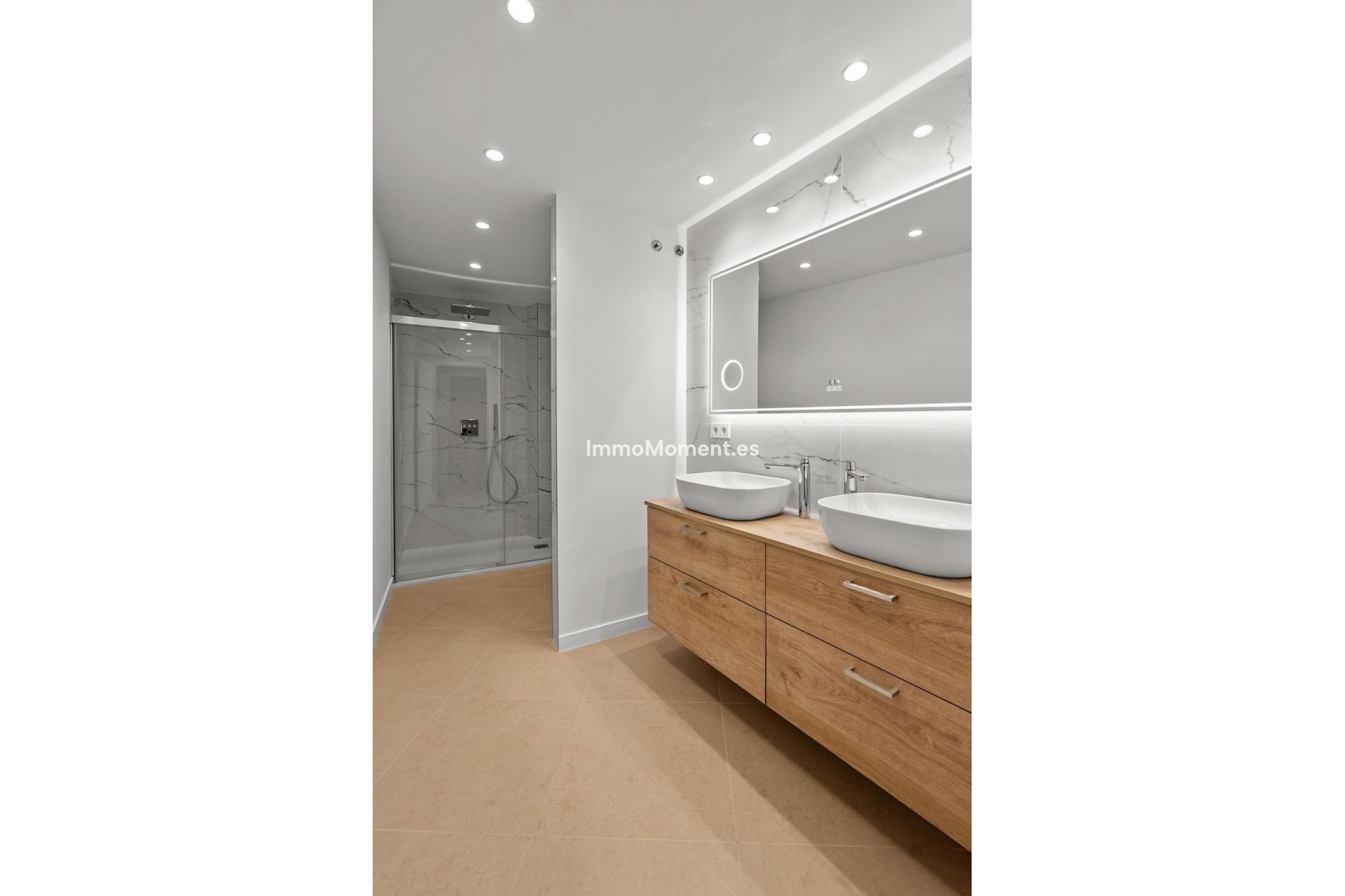Reventa - Villa independiente - Estepona  - Atalaya